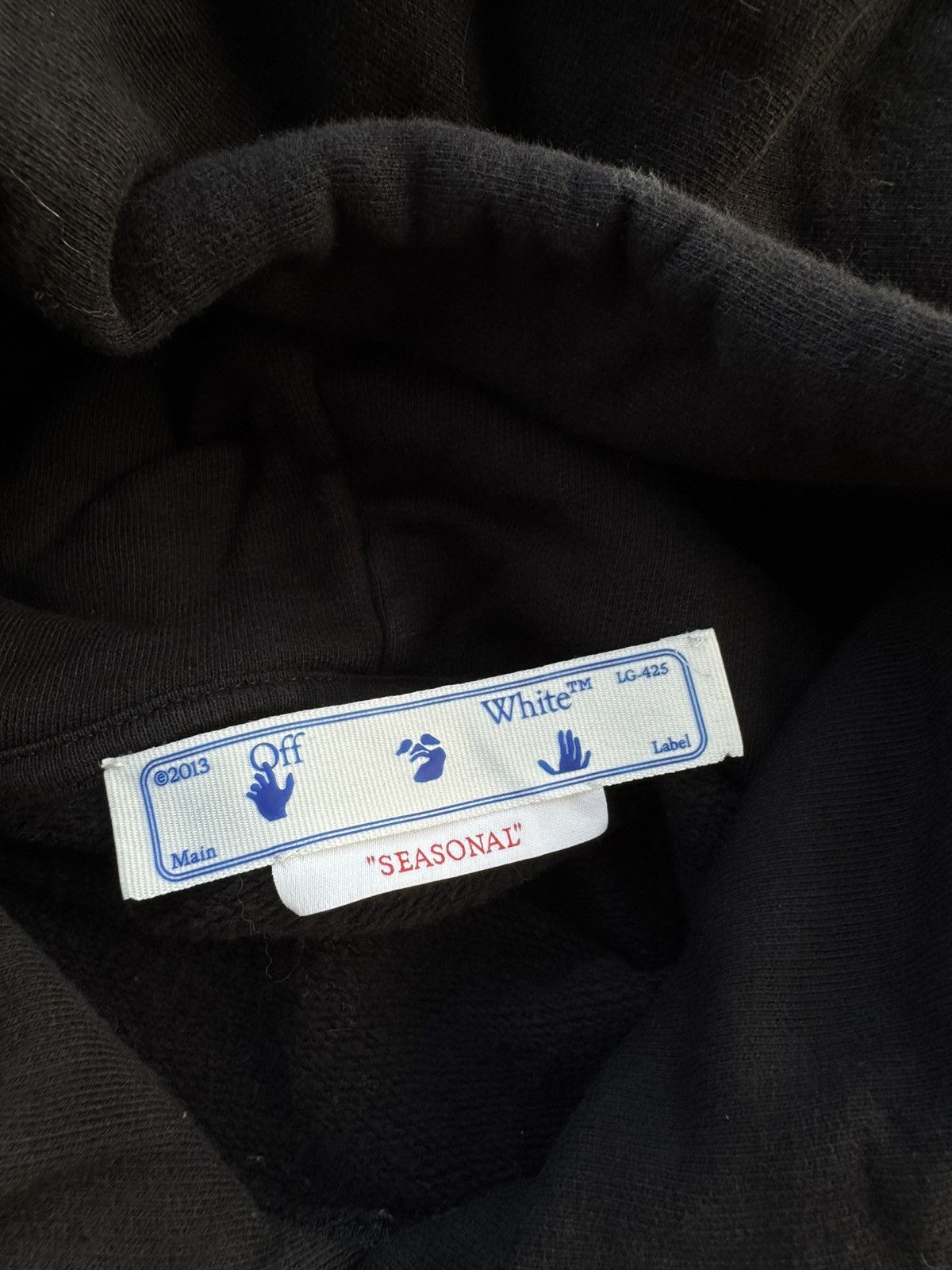 Off-White Off-White hype hoodie Alien cross back Size US M / EU 48-50 / 2 - 4 Thumbnail