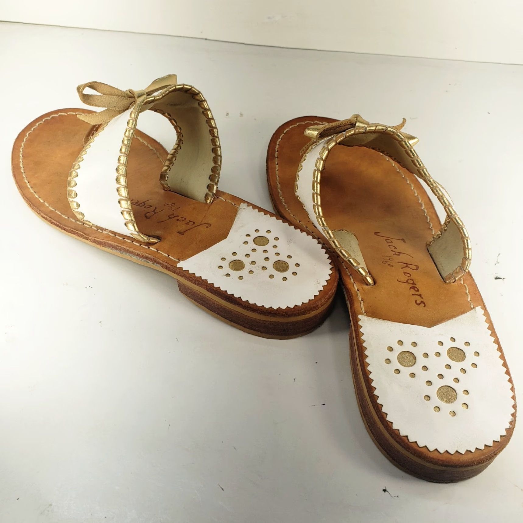 Jack Rogers VINTAGE Jack Rogers Adeline White Sandal Leather Bow Gold Metallic Trim Slip On 8.5-9 Womens Leather Flat 95s Cottage Metal Size US 8 / IT 38 - 5 Thumbnail