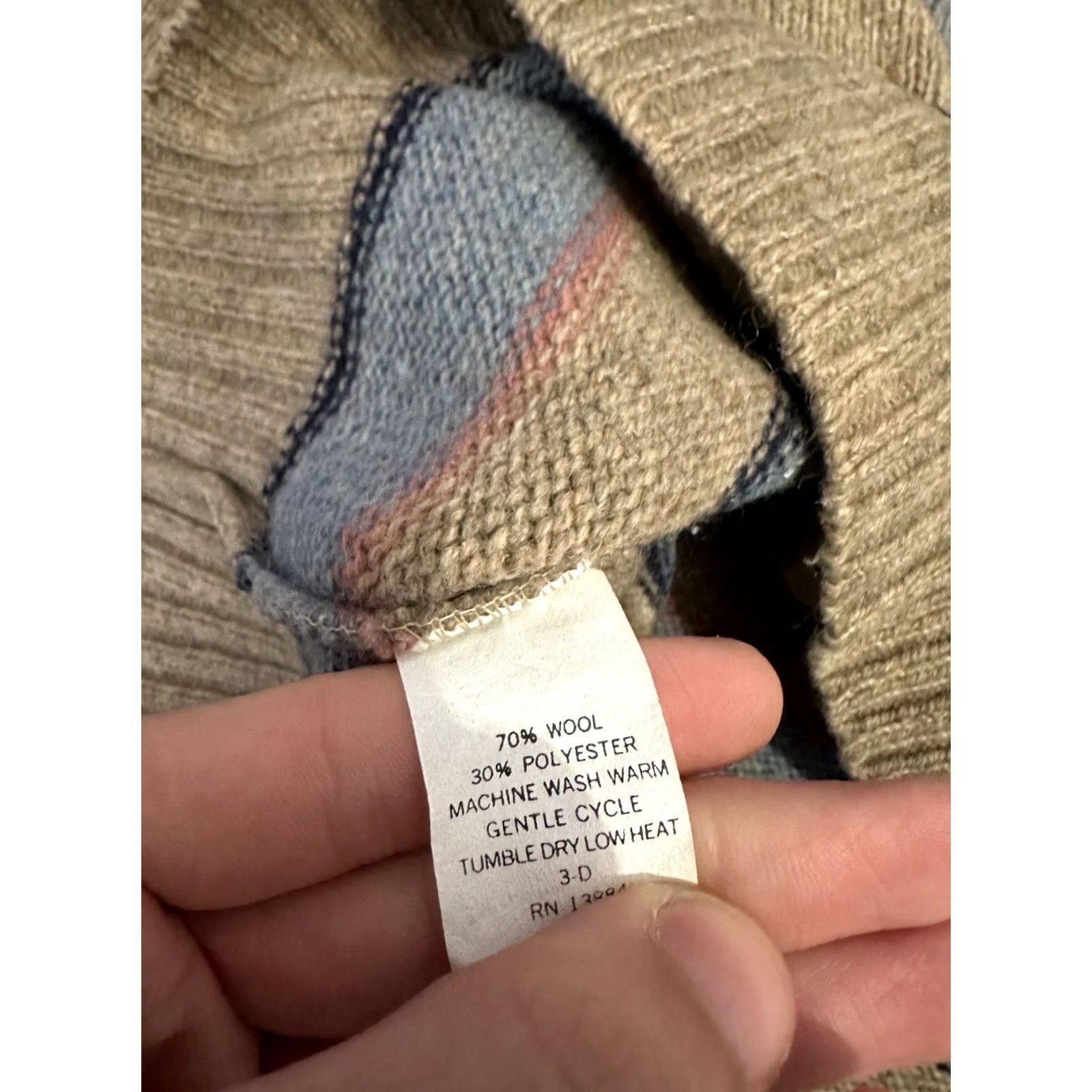 Van Heusen VINTAGE Van Heusen Sweater L 90s Beige Wool Striped Made In USA Mens Size US L / EU 52-54 / 3 - 3 Thumbnail