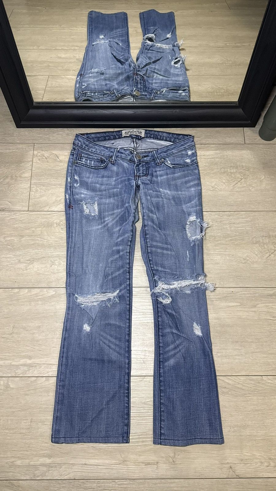 Ed Hardy Y2K 2000s Aztec Embroidered Flared Women’s Denim Jeans Size 26" / US 2 / IT 38 - 2 Thumbnail