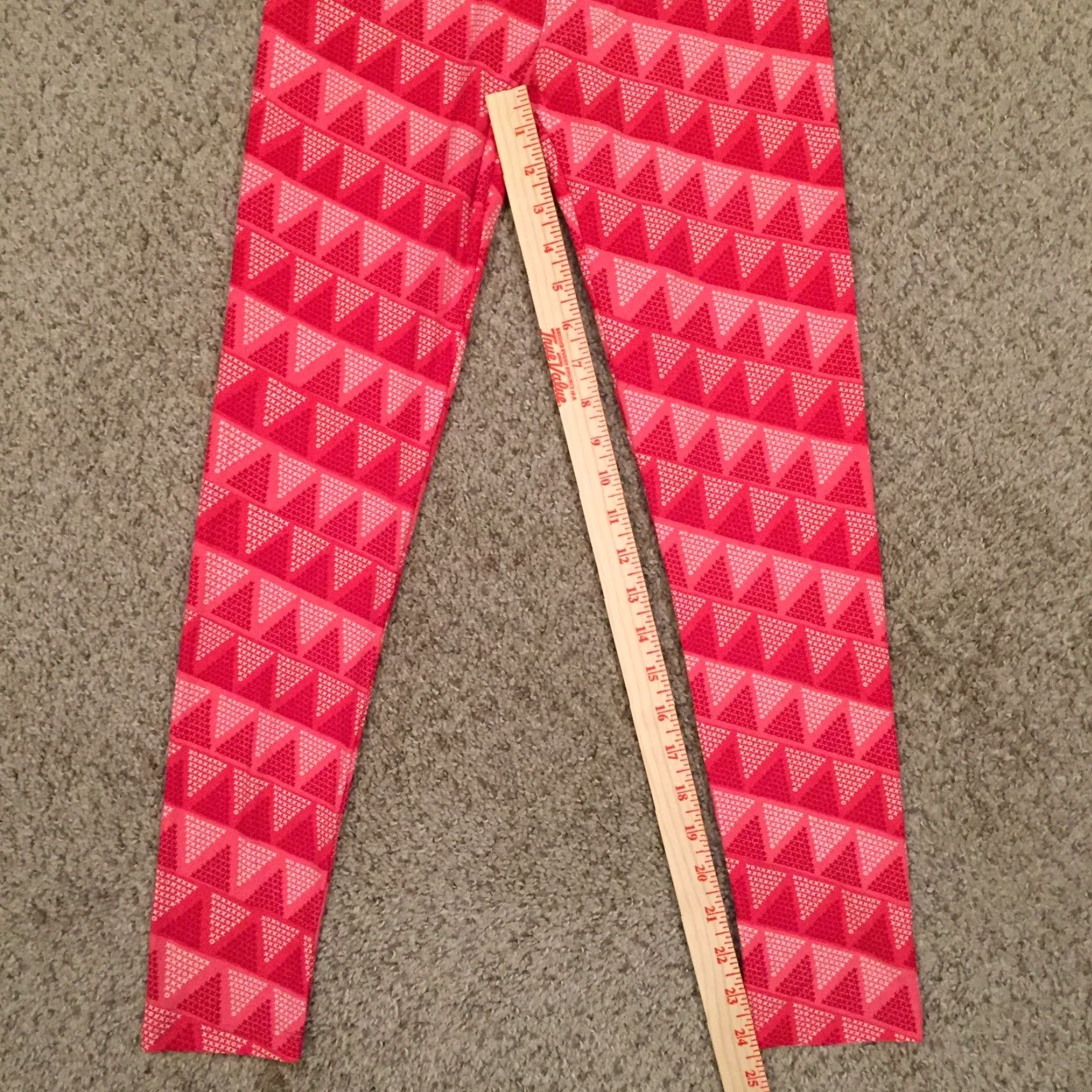 Vintage VINTAGE LuLaRoe Leggings One Size Pink Geometric NWOT Size 42" / US 20 - 4 Thumbnail