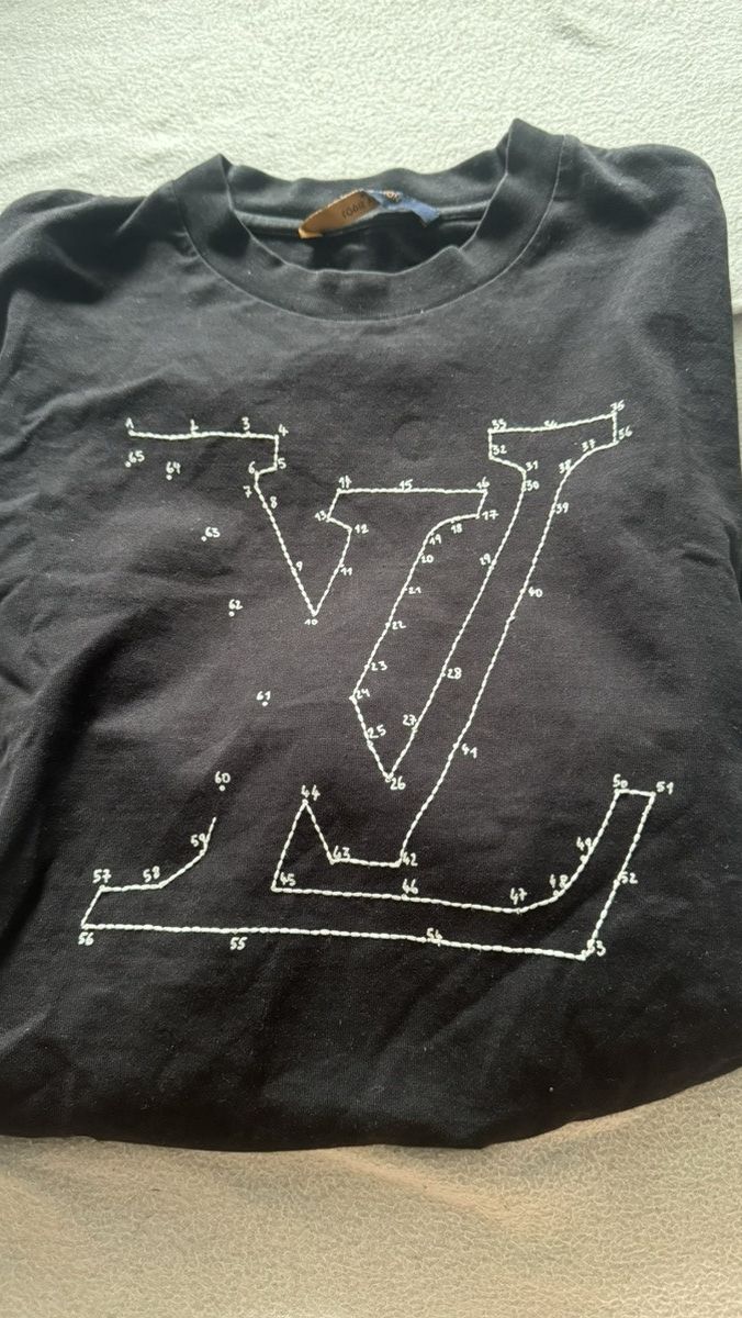 Louis Vuitton Louis Vuitton Stitch print tee Size US M / EU 48-50 / 2 - 8 Thumbnail