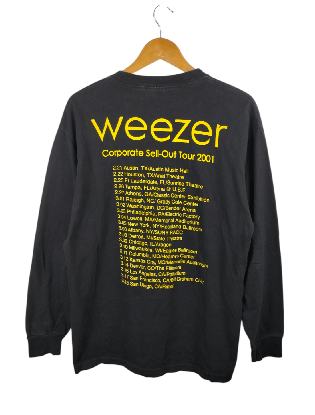 Band Tees × Vintage Vintage Weezer Band Tee T shirt long sleeveTour 2001 Size US L / EU 52-54 / 3 - 6 Thumbnail