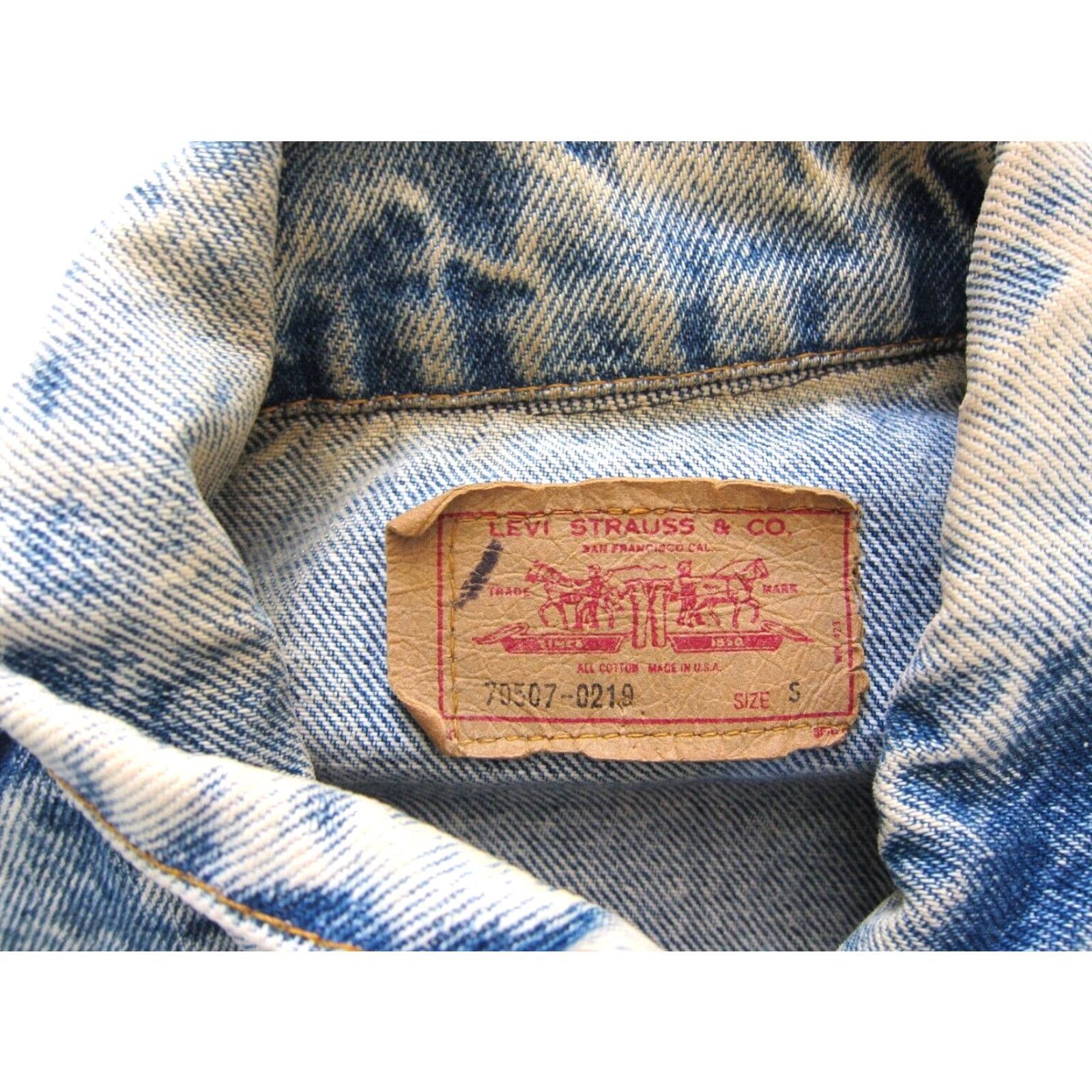 Levi's Vtg Levi's Red Tag Jean Jacket Men S Denim Distressed Cotton 70507-0219 Blue 705070219 Jeans Jacket Blocked by Vintage Details Men S Jacket Size US 29 - 4 Thumbnail