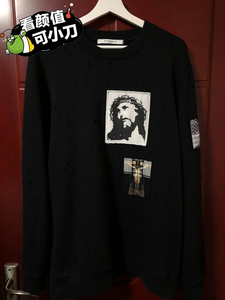 Givenchy Givenchy Ripped sweater M size Size US M / EU 48-50 / 2 - 1 Thumbnail