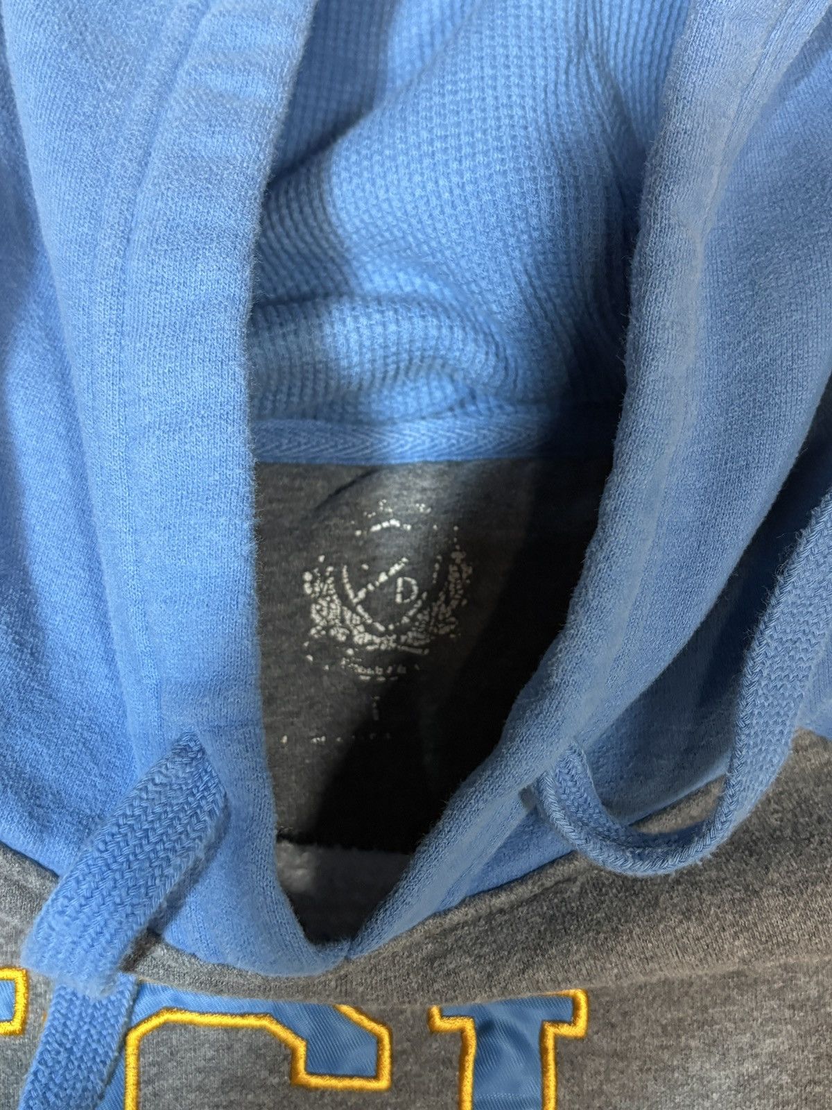 NCAA Vintage 2000s Colosseum Ath. UCLA College Hoodie Size M 0560 Size US M / EU 48-50 / 2 - 3 Thumbnail