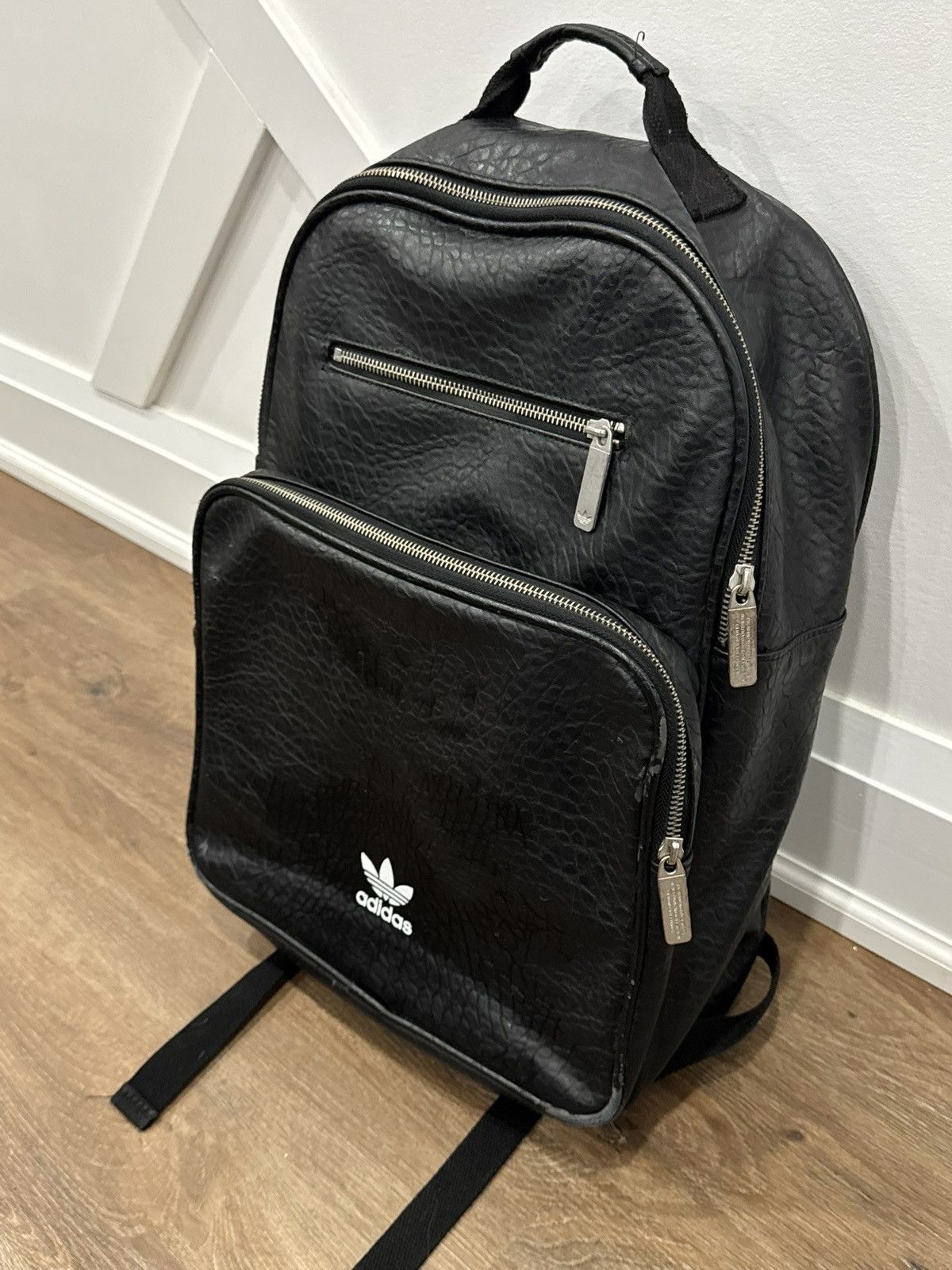 adidas classic faux leather backpack Originals Premium Mini Backpack, Rose Gold, One Size, Originals Pu Mini : Buy Online at Best Price in KSA Crafted for everyday adventures Adidas Black Leather Backpack Sports