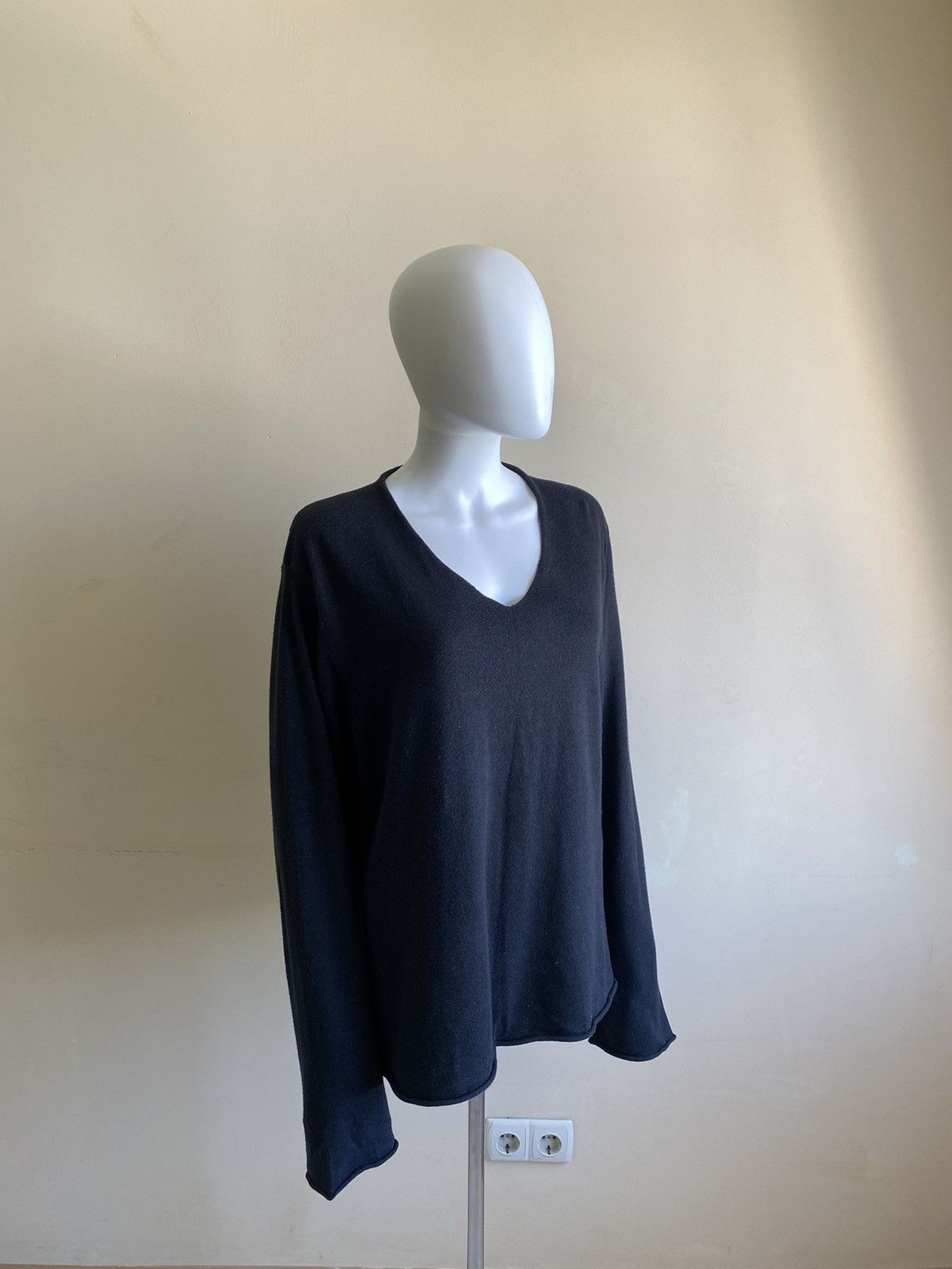 hannes roether Hannes Roether Black Avant Garde Long Sleeve Sweater Size XL Size XL / US 12-14 / IT 48-50 - 1 Thumbnail