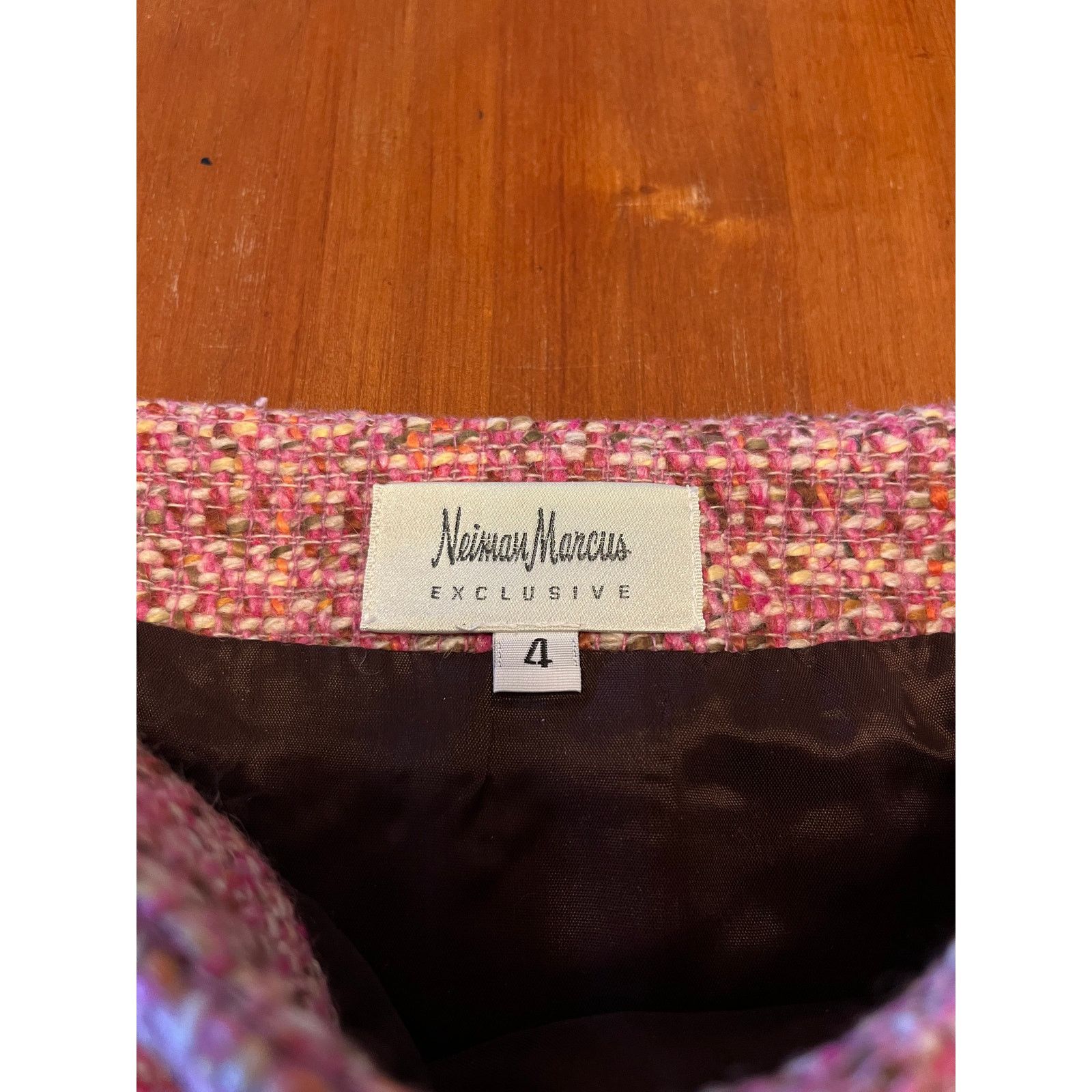 Neiman Marcus Neiman Marcus Exclusive Pink Tweed Skirt Size 4 Fit N Flair Size 29" - 6 Thumbnail
