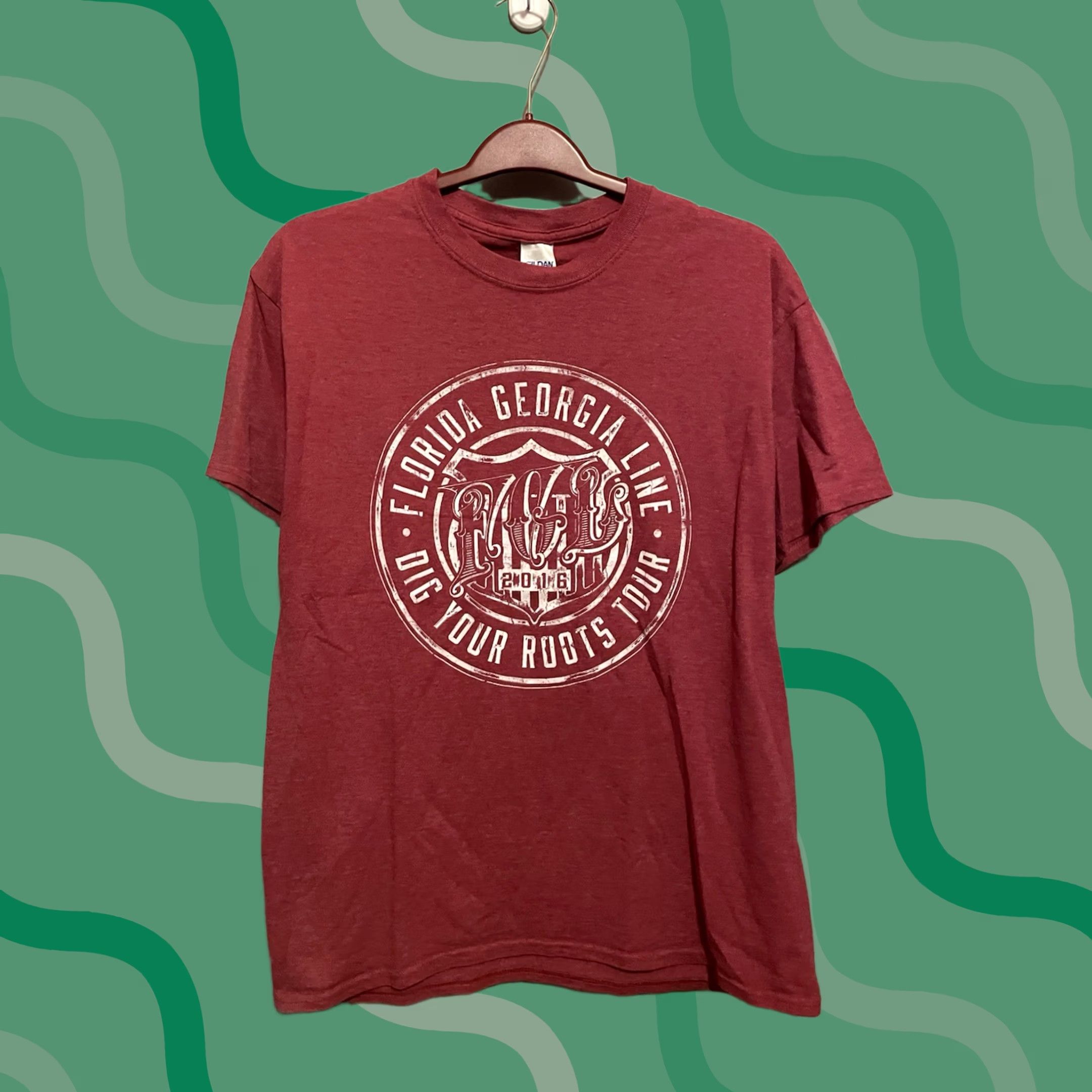 Gildan VINTAGE Florida Georgia Line Dig Your Roots Concert Tour 2016 T-shirt Mens L Red Band Logo Shirt Mens L Red Concert 2016 Size US L / EU 52-54 / 3 - 1 Thumbnail
