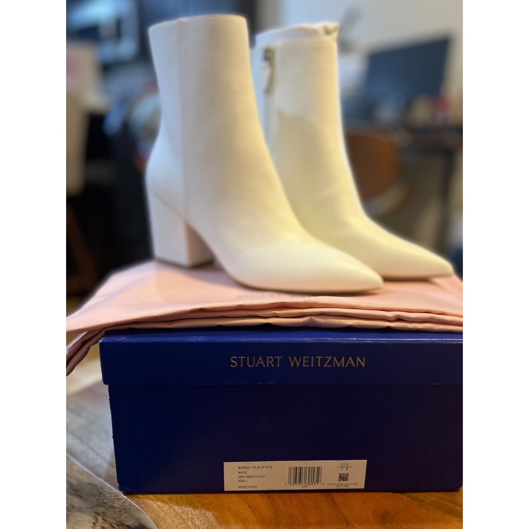 Stuart Weitzman Stuart Weitzman Avenue 75 Block White Heels NWB - Size 7B (3 Size US 7 / IT 37 - 2 Thumbnail