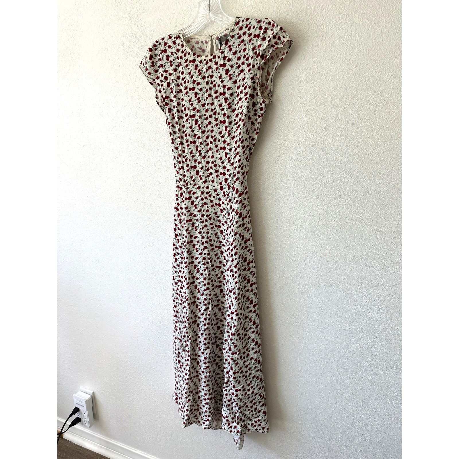 Reformation Reformation Ivory Floral Cap Sleeve Open Back Maxi Dress 0 Size XS / US 0-2 / IT 36-38 - 5 Thumbnail