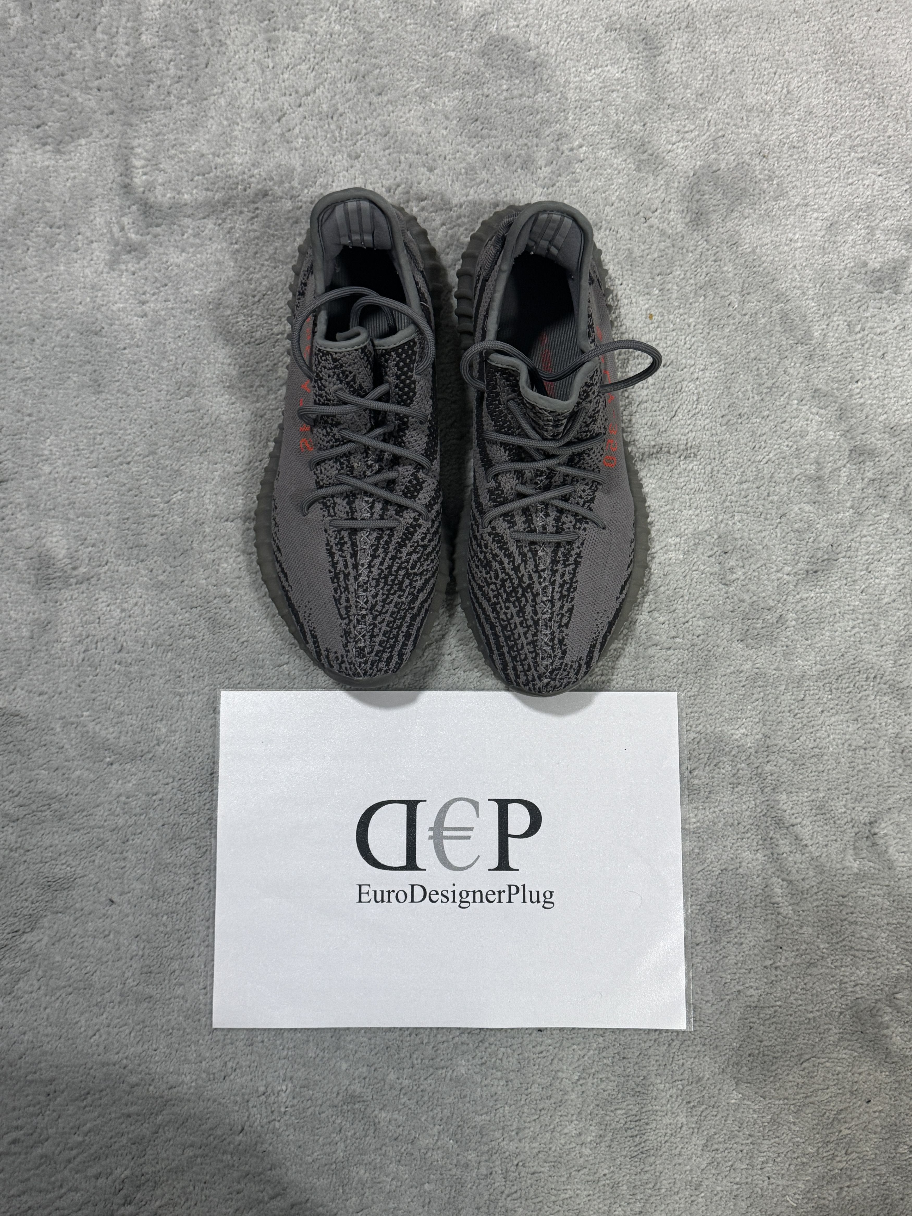 Yeezy -Yeezy- V2 BELUGA US 11 Size US 11 / EU 44 - 1 Thumbnail