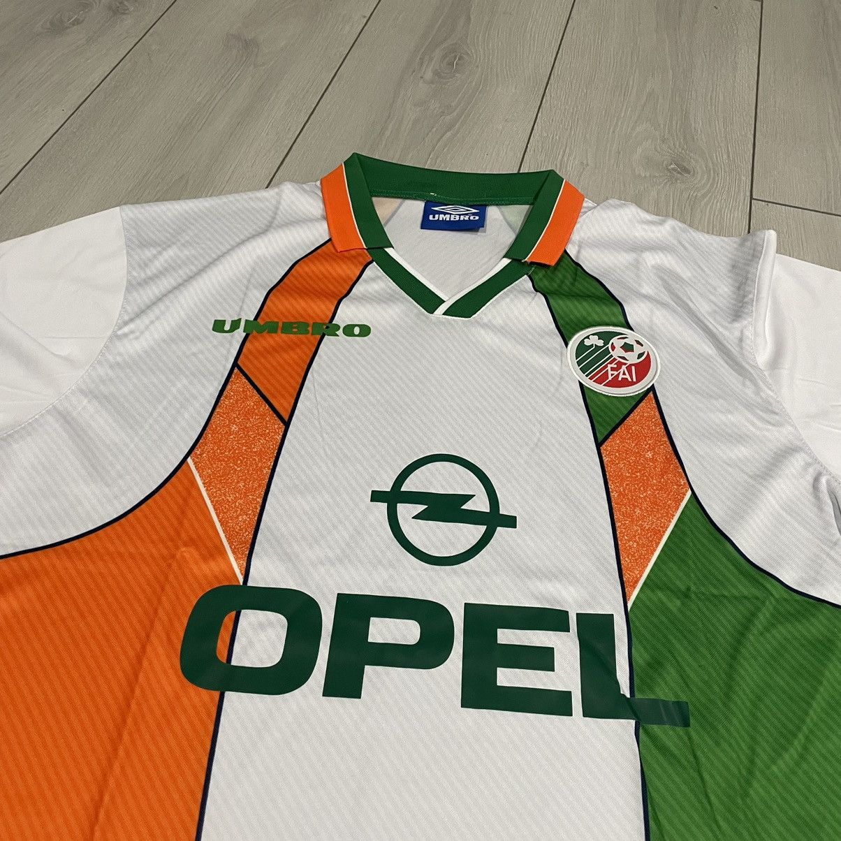 Umbro × Vintage Vintage Umbro FAI Ireland Soccer Jersey Opel Football Y2K Size US L / EU 52-54 / 3 - 2 Thumbnail