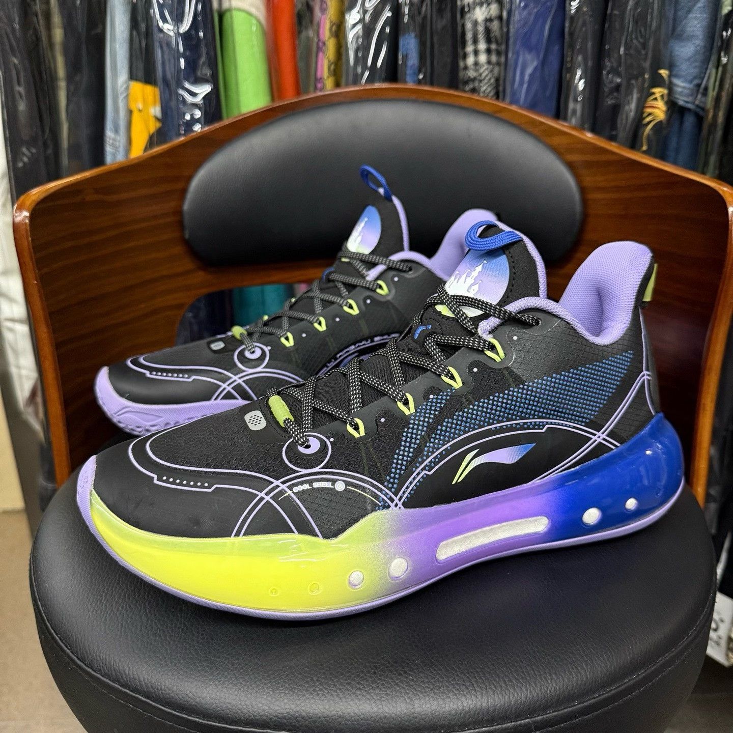 Li-Ning Li-Ning Purple Lowtop Sneakers 44 Men Size US 10.5 / EU 43-44 - 1 Thumbnail