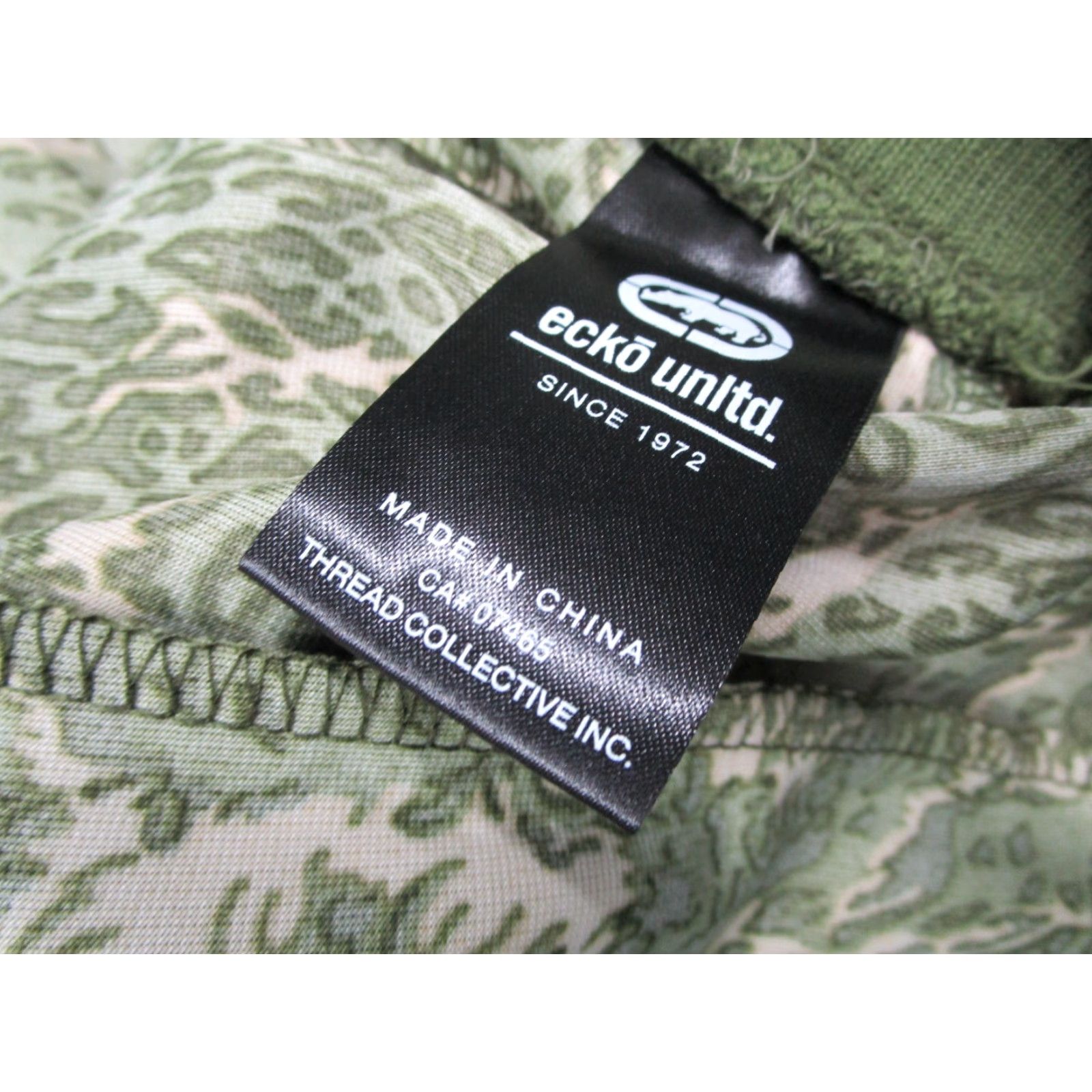 Ecko Unltd Shorts Mens 36 Green Camo Bacteria Streetwear Embroidered