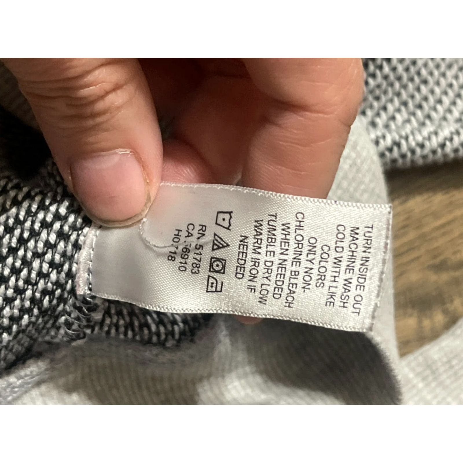 Vintage **Maurices Women's XL Gray Hoodie, Zip Side, Drawstring, Pullover** User: **Maurices Women's Gray Hoodie, XL, Zip Side, Drawstring, Pullover** Size XL / US 12-14 / IT 48-50 - 7 Thumbnail