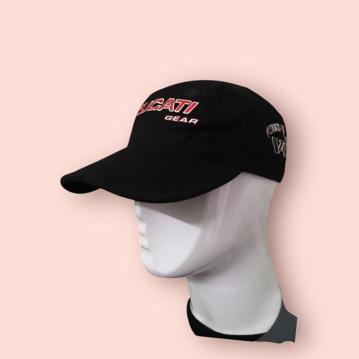 Ducati × Gear for Sports VINTAGE DUCATI GEAR TWINPULSE V4 PROMO COMBAT HAT Size ONE SIZE - 2 Thumbnail