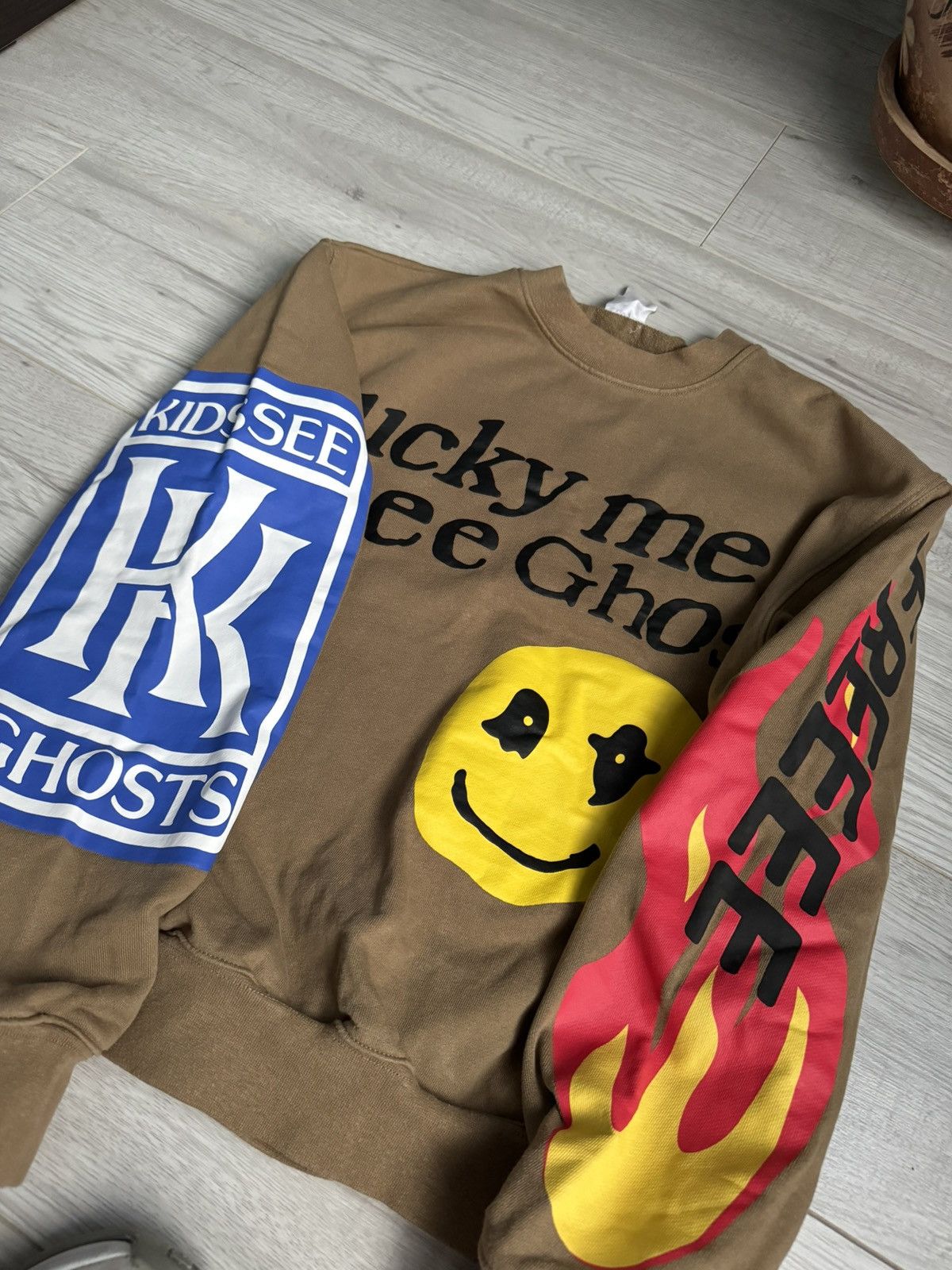 Rap Tees × Vintage Lucky me I see ghost camp flog gnaw nov 11 sweatshirt Size US S / EU 44-46 / 1 - 7 Thumbnail