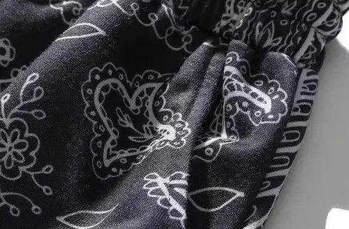 Japanese Brand 21SS Tokyo Union Black Bandana Paisley Cargo Shorts Size US 32 / EU 48 - 3 Thumbnail