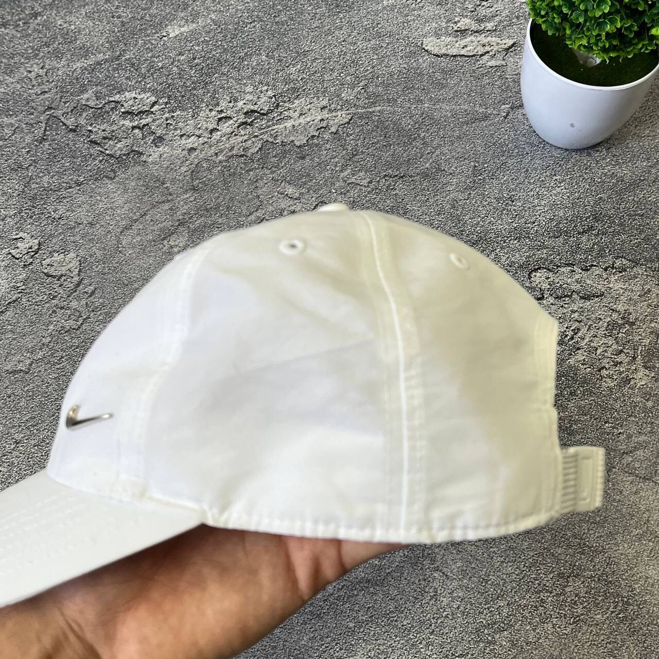 Nike White Nylon Nike Metal Swoosh Baseball Hat Cap Unisex Size ONE SIZE - 11 Thumbnail
