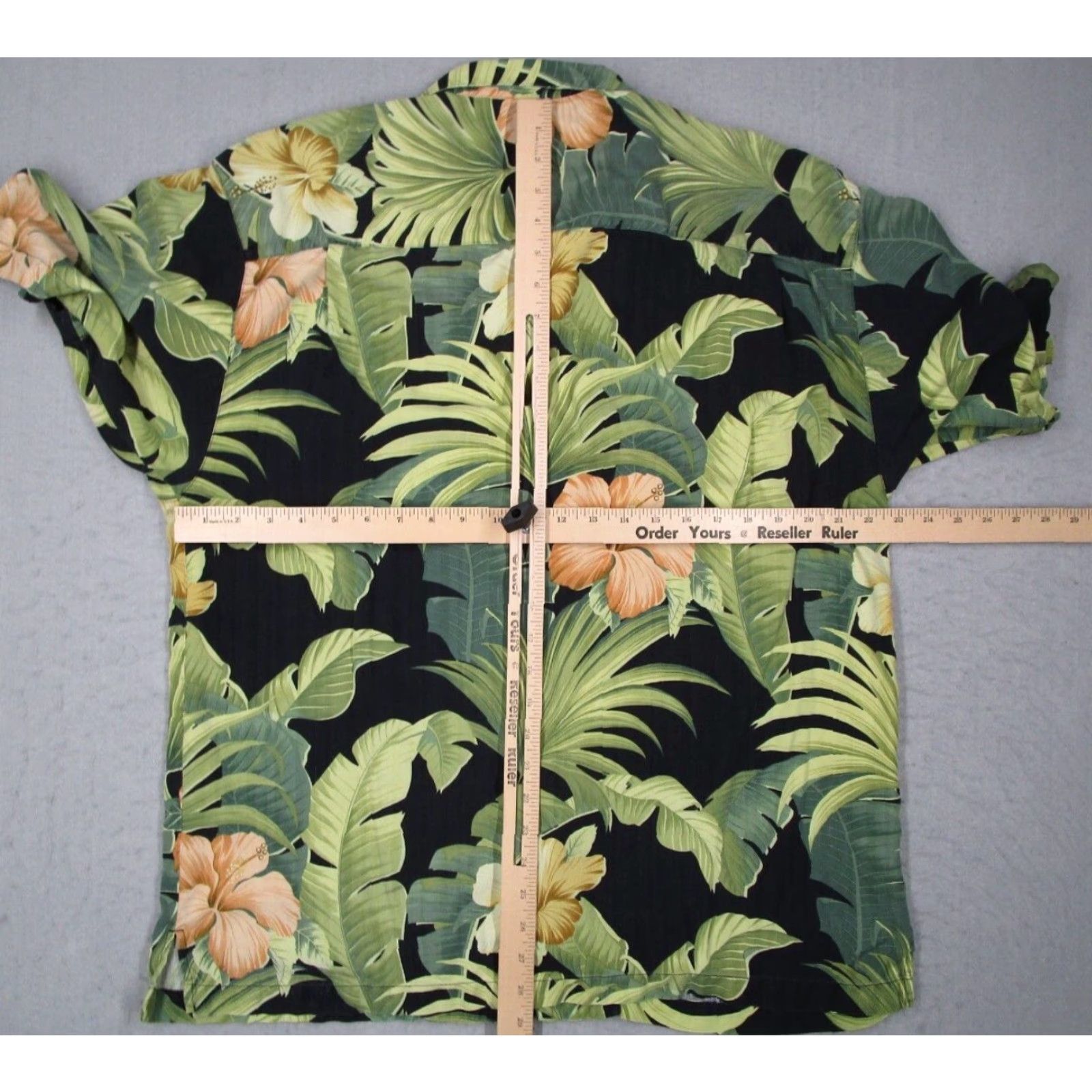 Tommy Bahama VINTAGE Tommy Bahama Shirt Mens XL Green Button-Up Silk Camp Hawaiian Size US XL / EU 56 / 4 - 5 Thumbnail