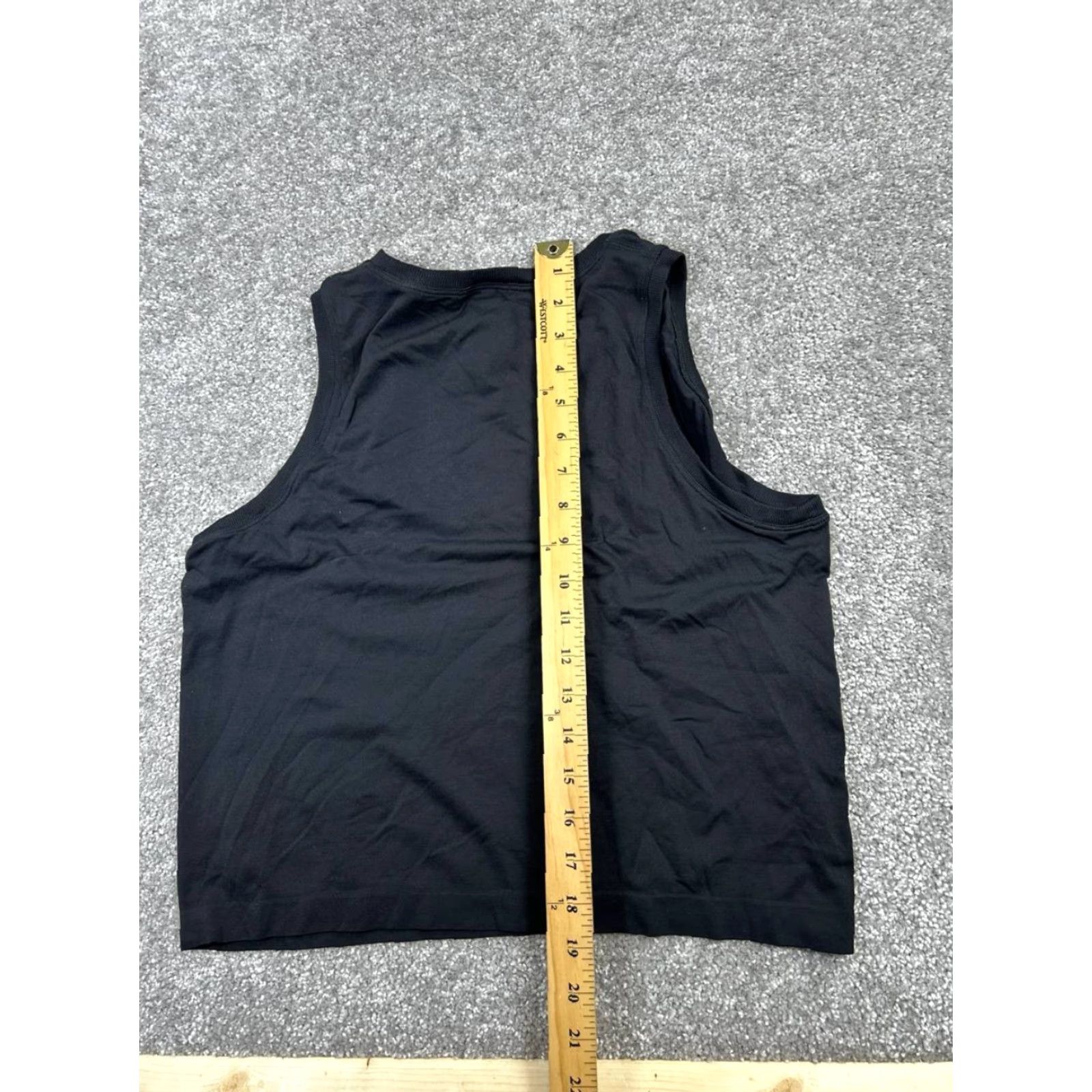 Athleta Athleta Shirt Womens Medium Black Running Tank Top Size M / US 6-8 / IT 42-44 - 6 Thumbnail