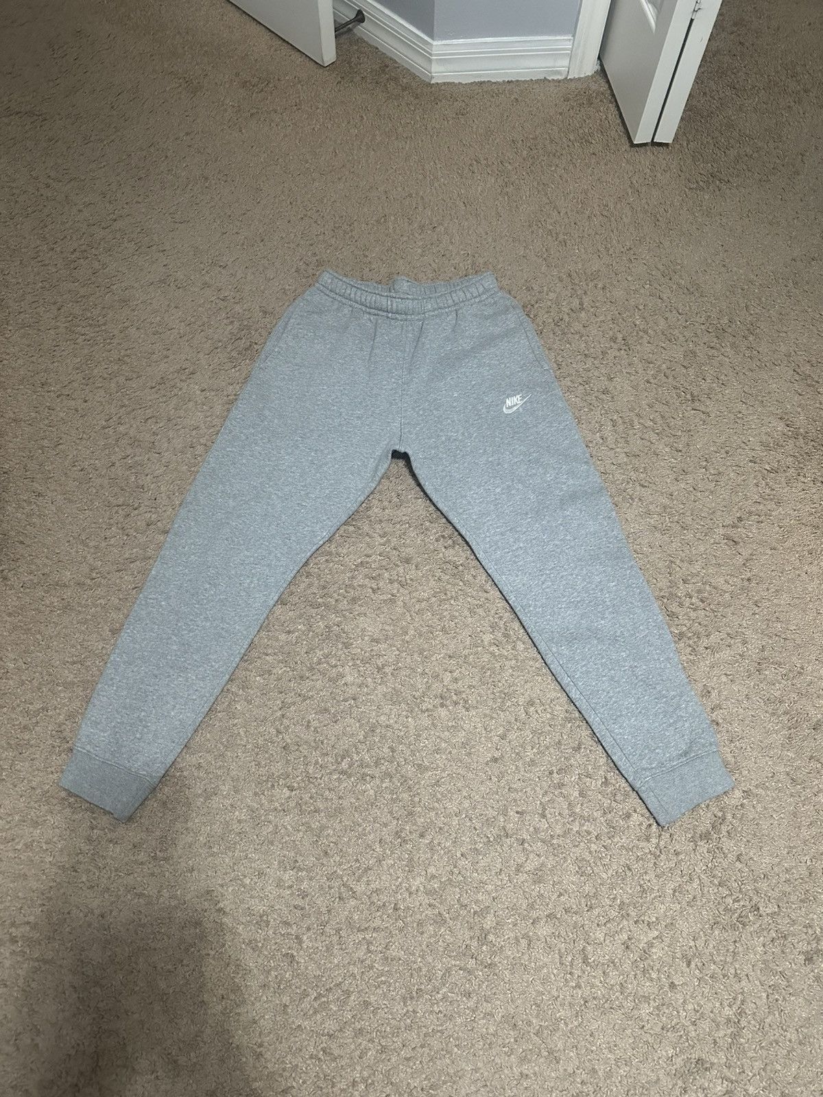 Nike Nike Gray regular sweatpants joggers Size small Size US 28 / EU 44 - 1 Thumbnail