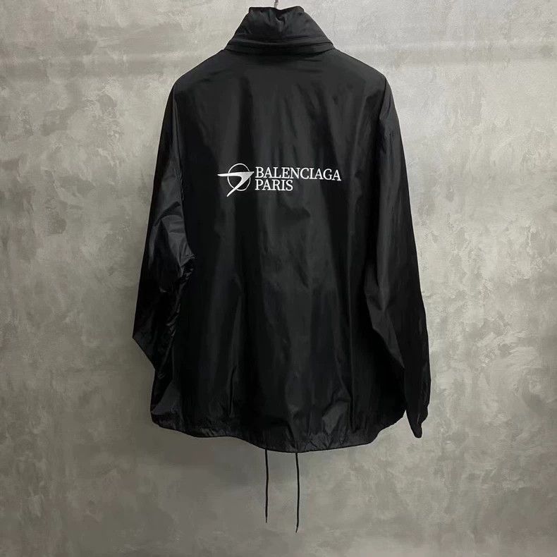 Balenciaga Balenciaga Balenciaga Black and White Logo Windbreaker Jac Size US M / EU 48-50 / 2 - 2 Thumbnail