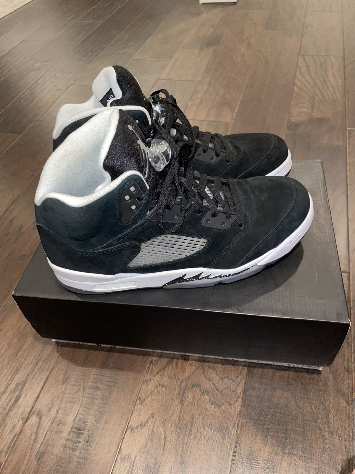 Jordan Brand × NBA × Nike Air Jordan Retro 5 Oreo (2013) Size US 11.5 / EU 44-45 - 3 Thumbnail