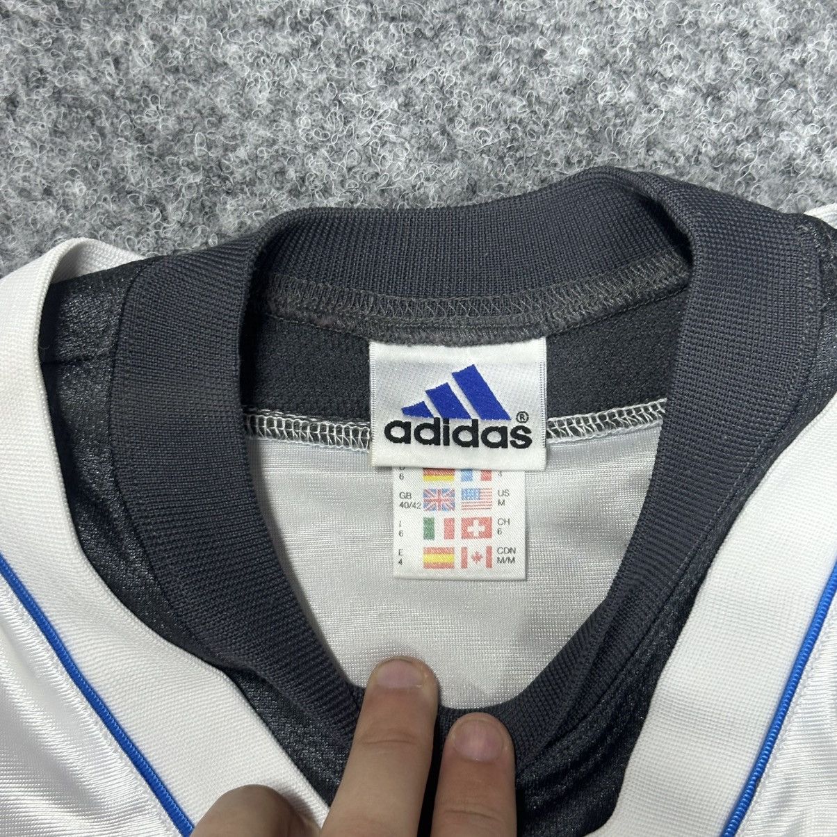 Adidas VTG Ultra Rare Thirsts Nylon Tee Sportwear Basketball Size M Size US M / EU 48-50 / 2 - 6 Thumbnail