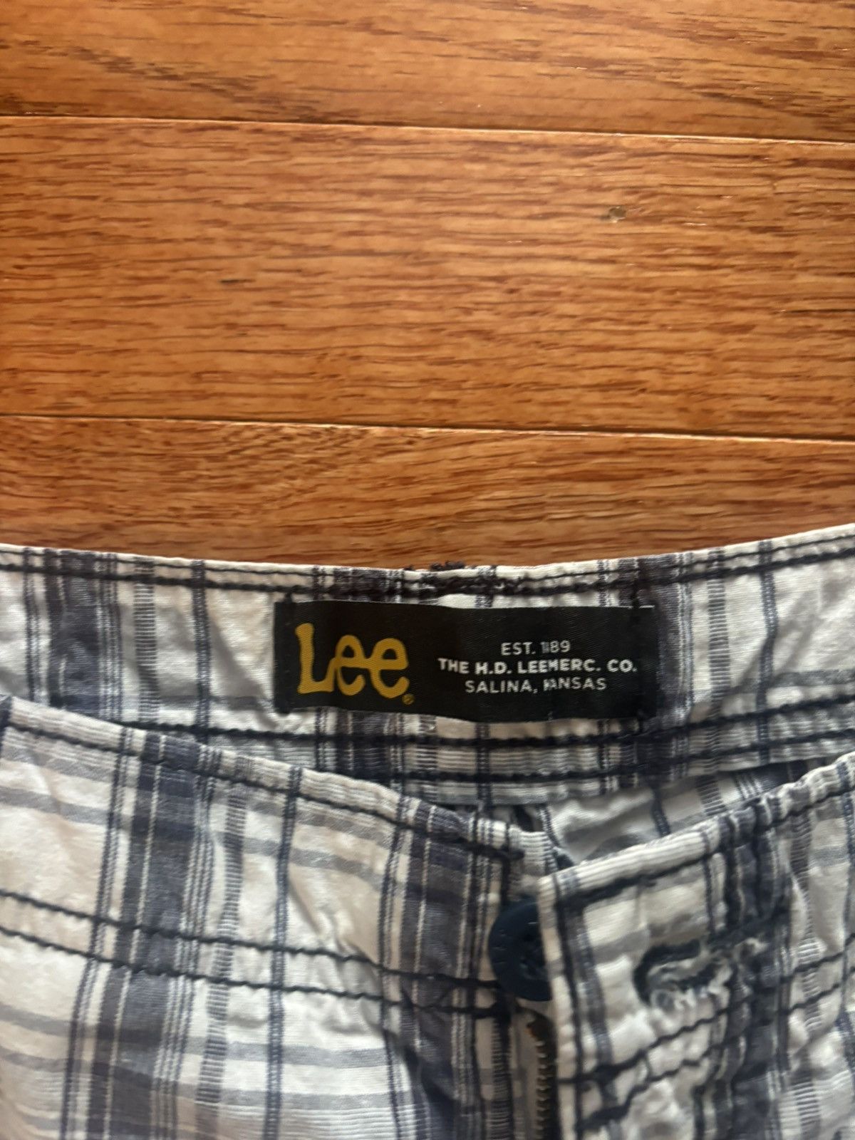 Lee Lee cargo shorts Size US 32 / EU 48 - 2 Thumbnail