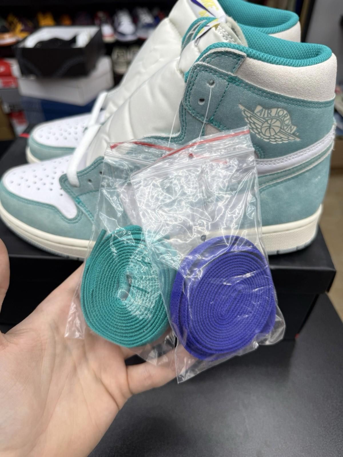 Jordan Brand Size 10 - Air Jordan 1 Retro OG High Turbo Green Authentic Size US 10 / EU 43 - 11 Thumbnail