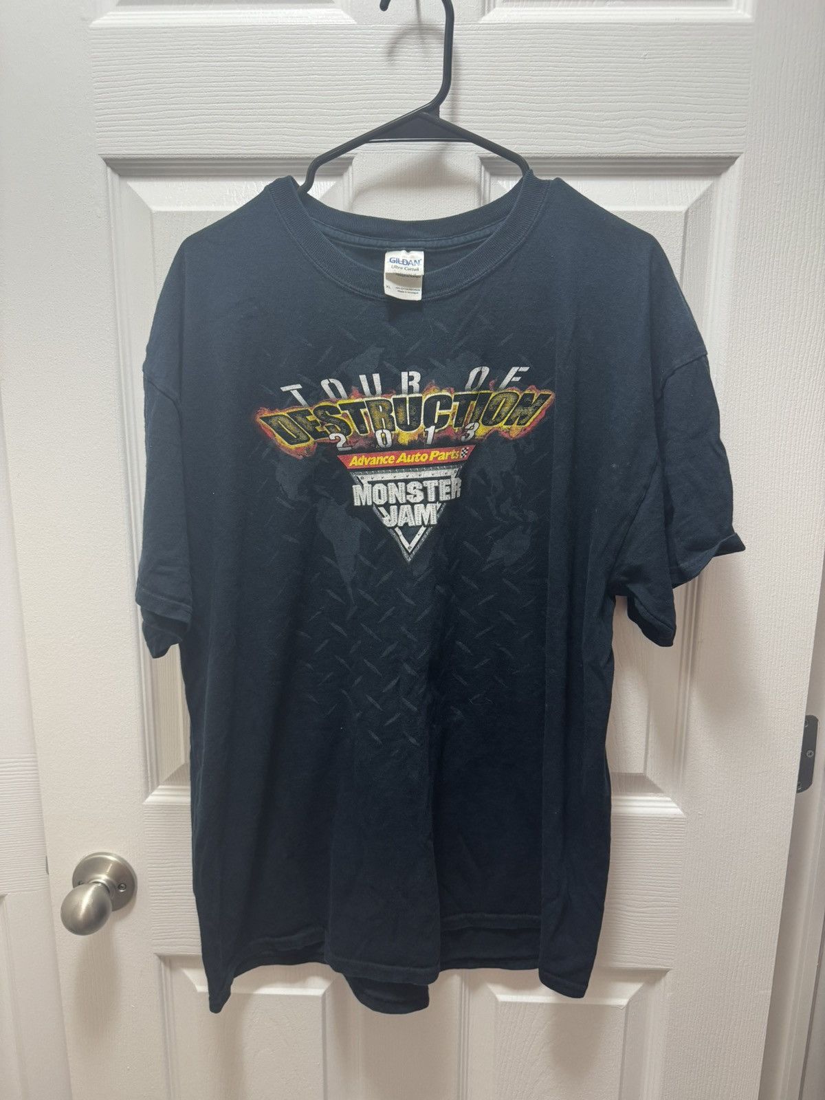Gildan Monster Jam Tour Of Destruction 2013 Vintage Monster Truck Size US XL / EU 56 / 4 - 2 Thumbnail