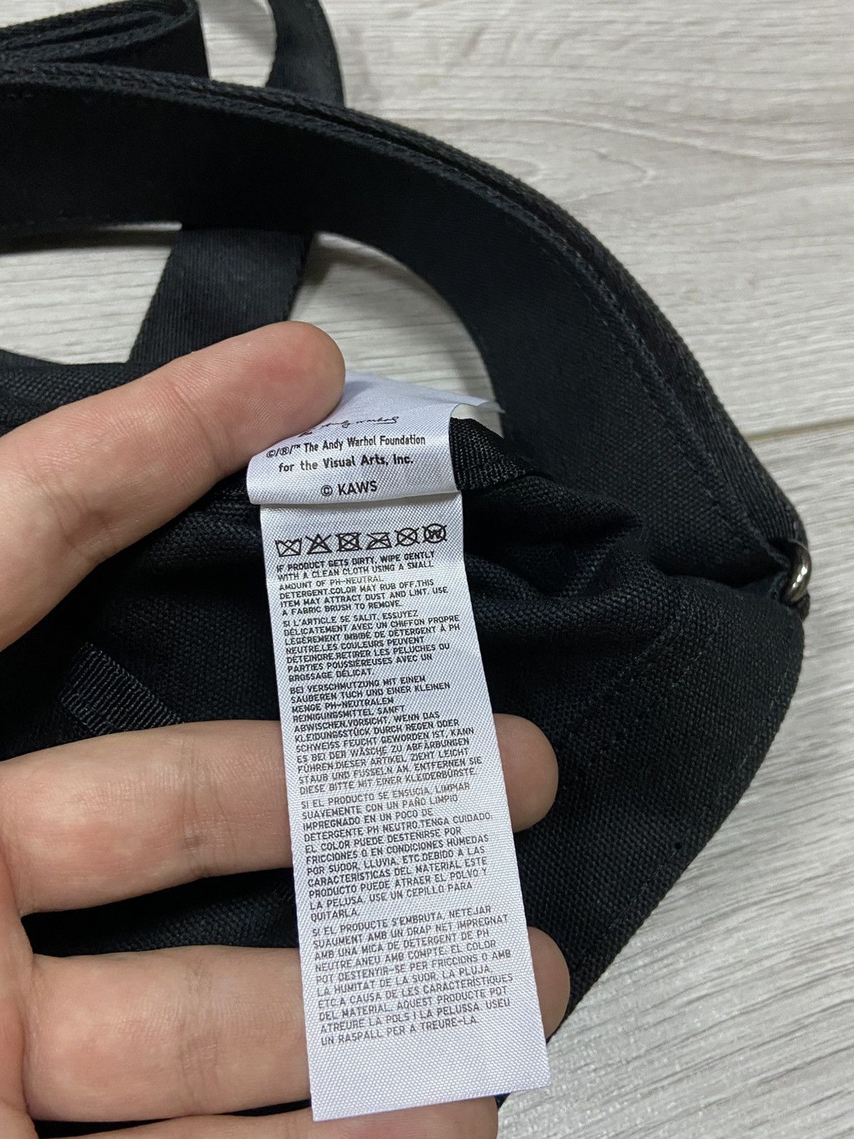 Kaws × Uniqlo Kaws Andy Warhol Tote shoulder Bag shopper Size ONE SIZE - 9 Thumbnail