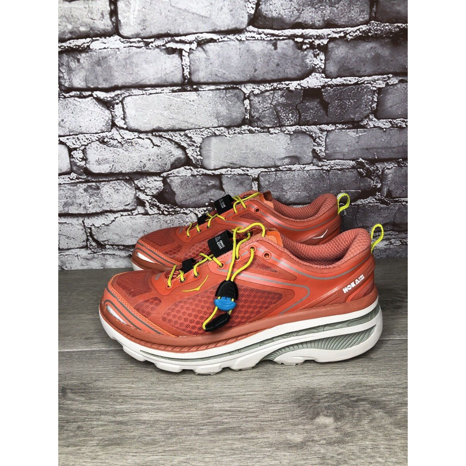 Hoka Hoka One One Bondi 3 Coral Orange Synthetic Lace Up Gym Runn Size US 7.5 / IT 37.5 - 1 Thumbnail