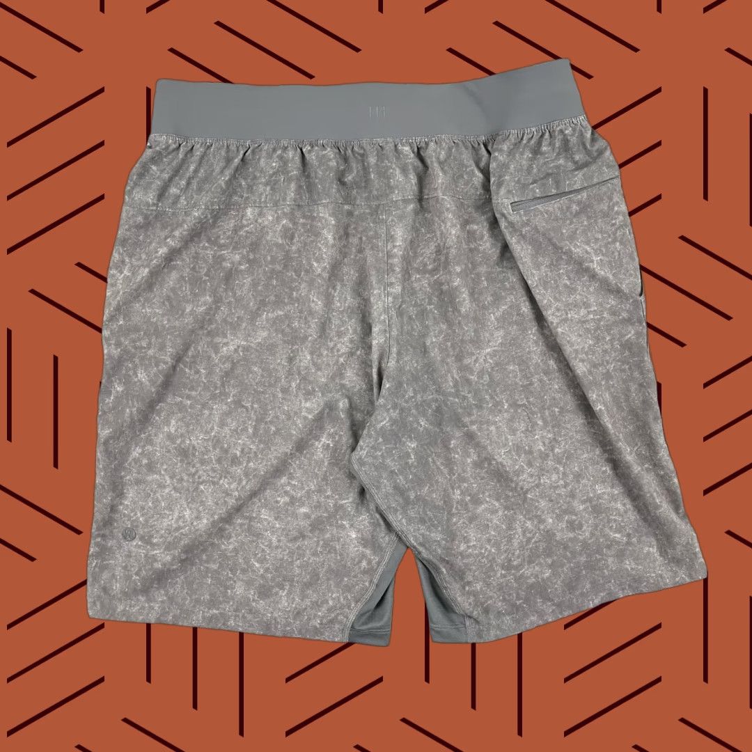 Lululemon VINTAGE Lululemon T.H.E Shorts Mens Large / 9" Linerless Gray Gravel Dust Active M7ARAS Size US 31 - 1 Thumbnail