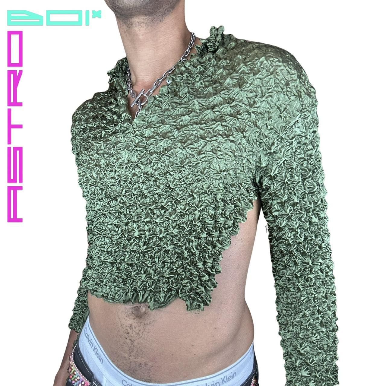 Other ASTROBOI* GREEN ASYMMETRIC PLEATED POPCORN CROPPED TOP Size US M / EU 48-50 / 2 - 3 Thumbnail