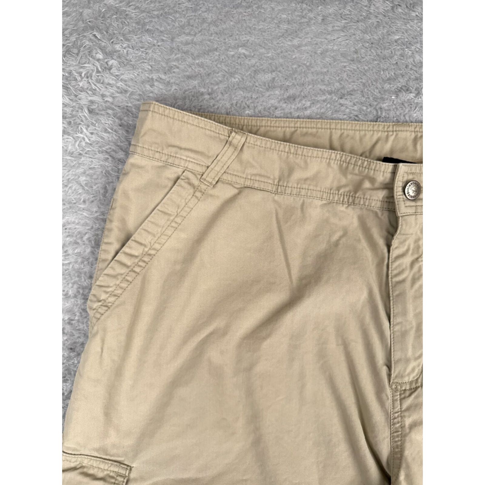 Patagonia VINTAGE Patagonia Shorts Men 38 Beige Lightweight All Wear 100% Cotton Hiking Camp 36x12 Size US 38 / EU 54 - 4 Thumbnail
