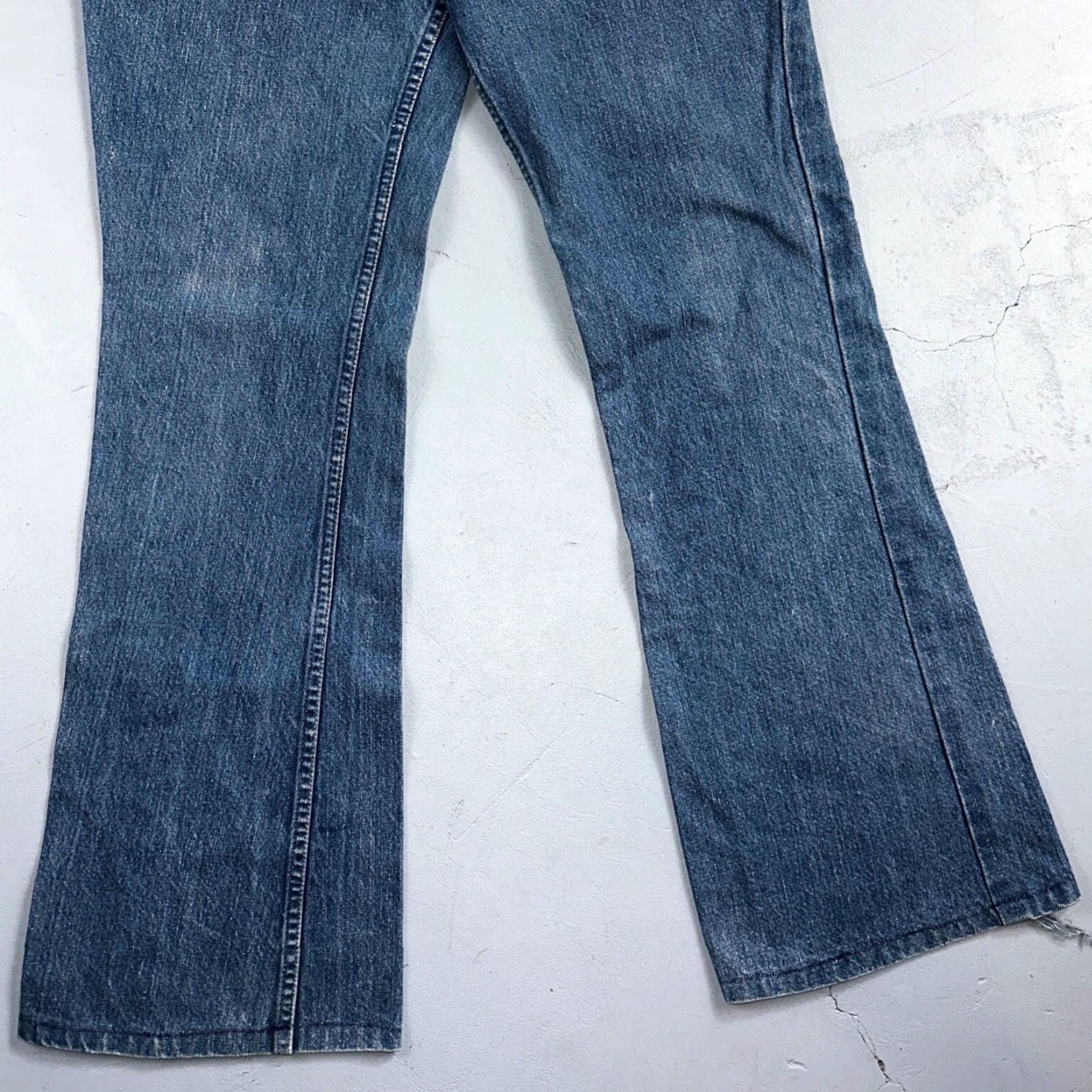 Levi's VINTAGE Levi's 684 USA Orange Tab Bootcut Jeans 34x32 Blue Bell Bottom Denim Cotton Men's Blue 70s Flare N/A Size US 34 / EU 50 - 3 Thumbnail