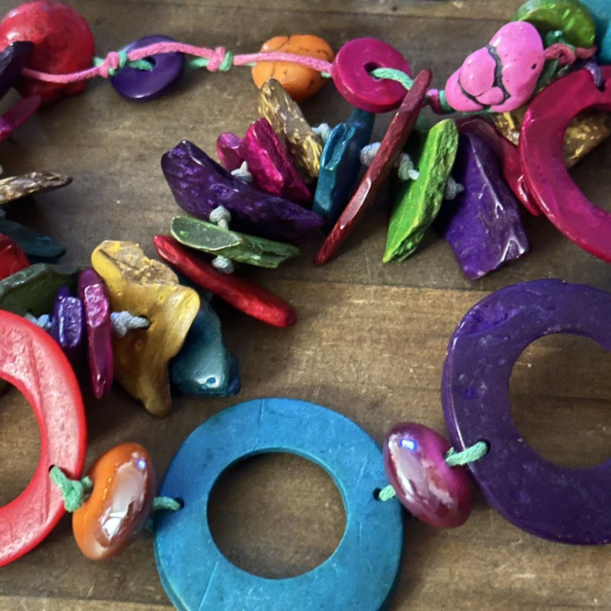Other KMQ colorful layered shell and bead necklace and earrings Size ONE SIZE - 3 Thumbnail