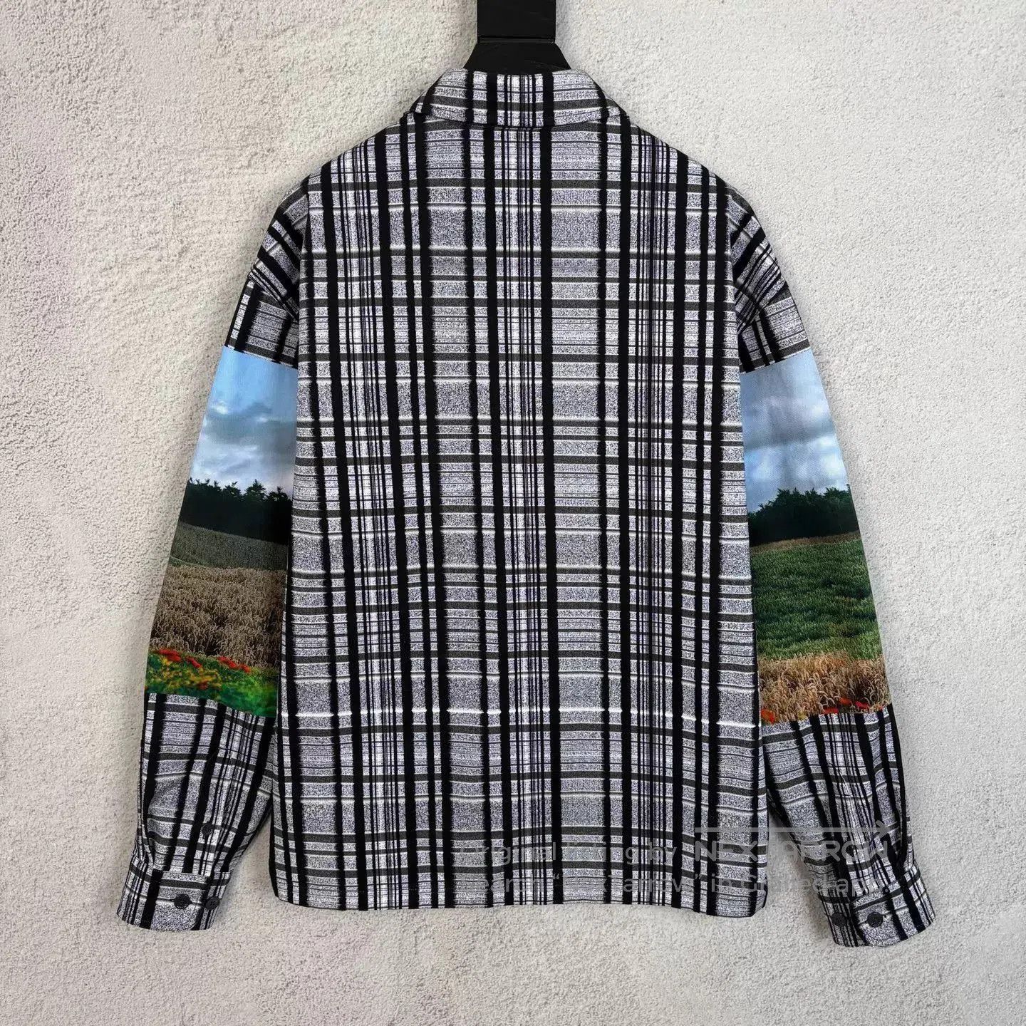 Louis Vuitton Plaid Landscape Print Button. Size US S / EU 44-46 / 1 - 2 Thumbnail