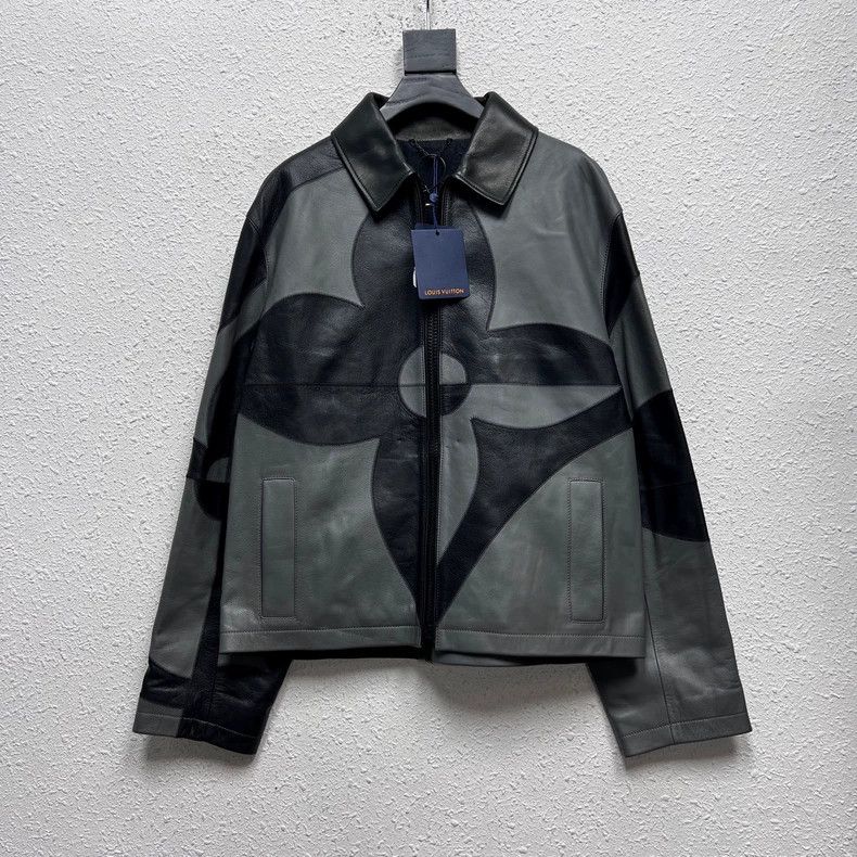 Louis Vuitton LOUIS VUITTON Three-flower Logo leather jacket 2501-Nextarr Size US L / EU 52-54 / 3 - 1 Thumbnail