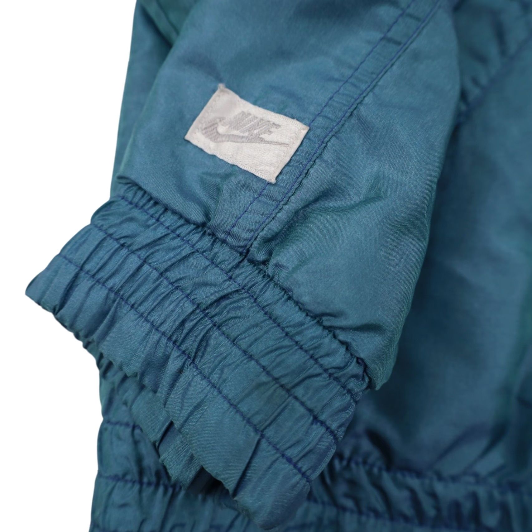 Nike VINTAGE Nike Iridescent Windbreaker Jacket Mens Medium Blue 90s Jacket WINDBREAKER Mens Size US M / EU 48-50 / 2 - 4 Thumbnail