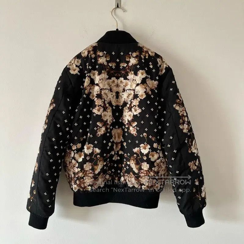 Givenchy Givenchy Black Floral Women's Jacket . Size XS / US 0-2 / IT 36-38 - 2 Thumbnail