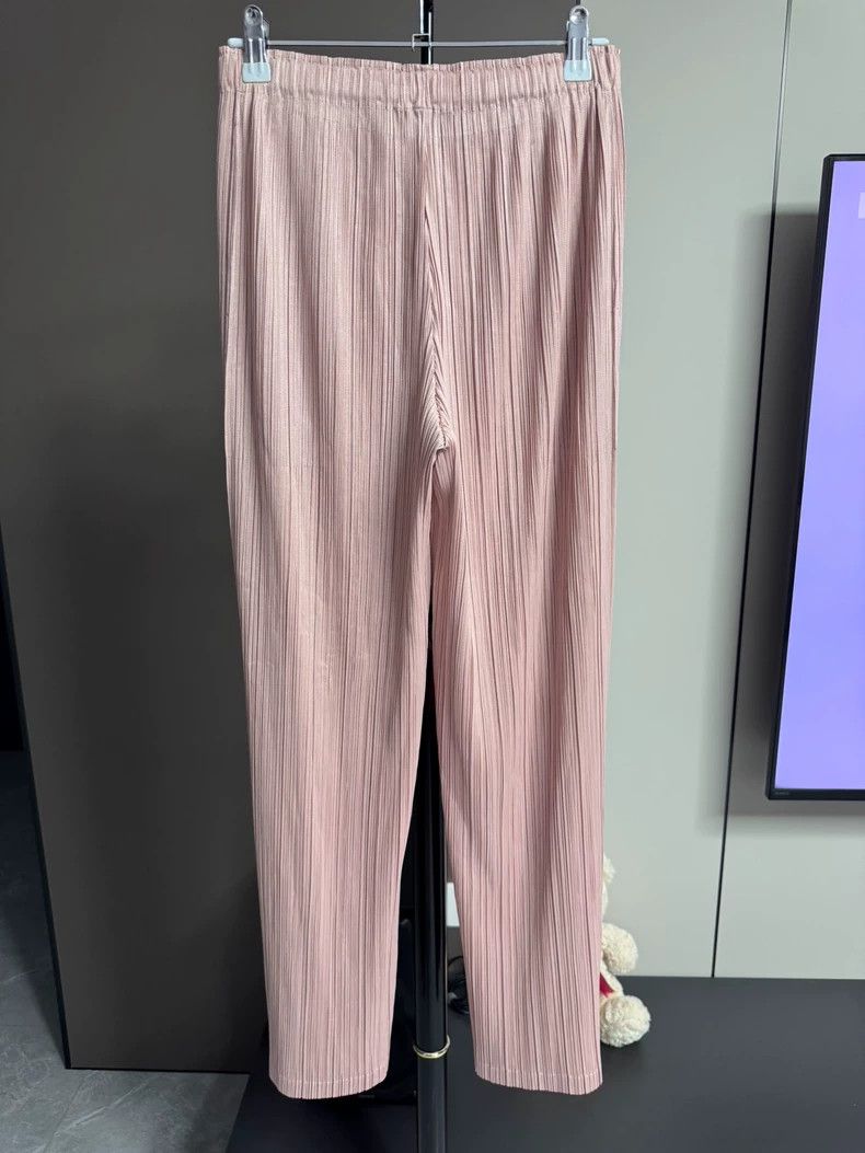 Issey Miyake Issey Miyake size:4 Cherry blossom pink pleated straight-l Size 22" - 2 Thumbnail