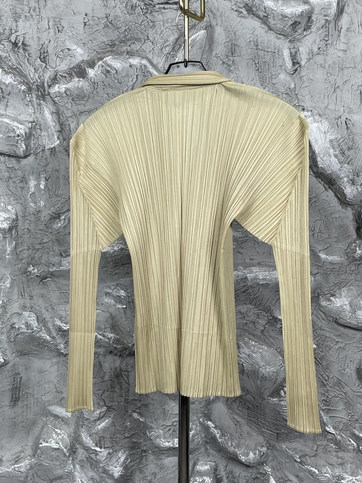 Pleats Please Issey Miyake Pleatse Please Archive Issey Miyake Pleated Buttons Shirt Size S / US 4 / IT 40 - 2 Thumbnail
