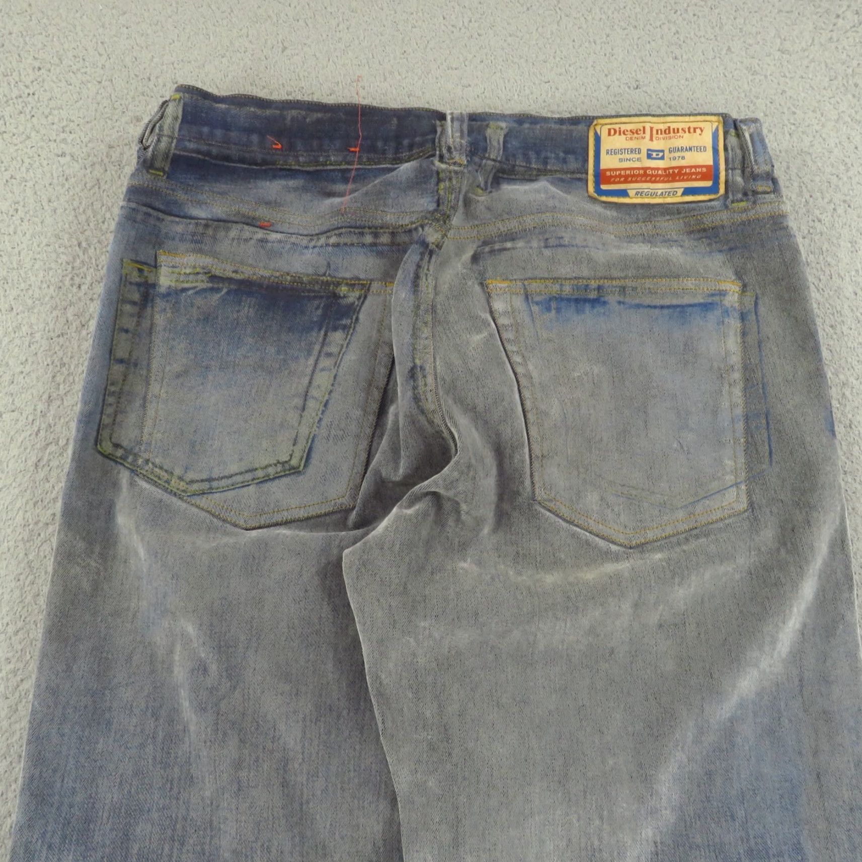 Diesel Diesel Jeans Men 34x29 Loose Straight 5 Pocket Stamped Dirty Wash ITALY Size US 34 / EU 50 - 5 Thumbnail