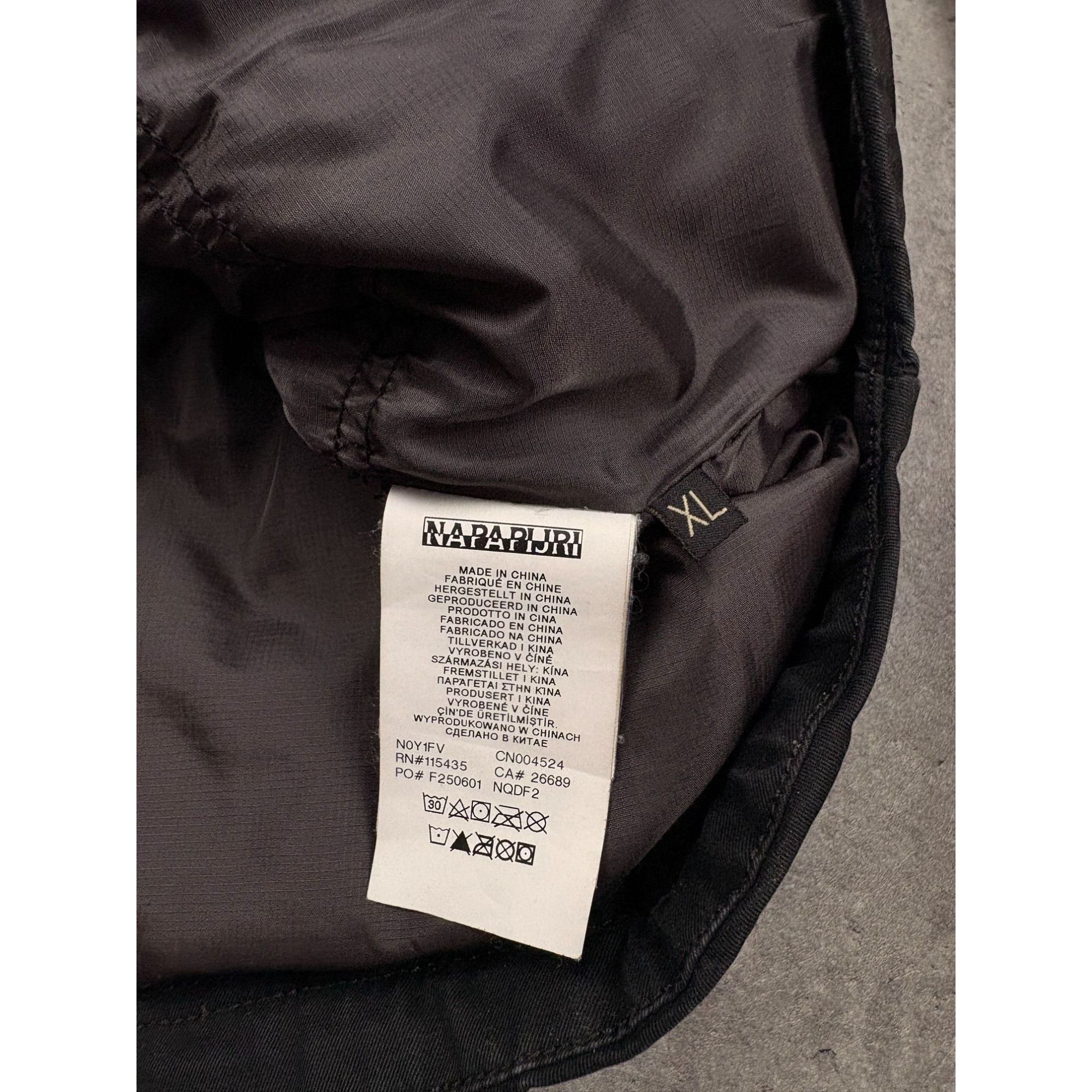 Napapijri Puchowa Kamizelka Napapijri – Black – Rozmiar XL y2k rare vi Size US XL / EU 56 / 4 - 13 Thumbnail