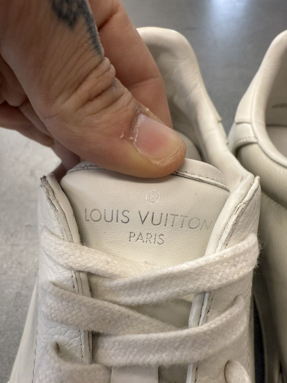 Louis Vuitton Louis Vuitton Rivoli Logo Monogram White Leather Sneaker Size US 10 / EU 43 - 8 Thumbnail